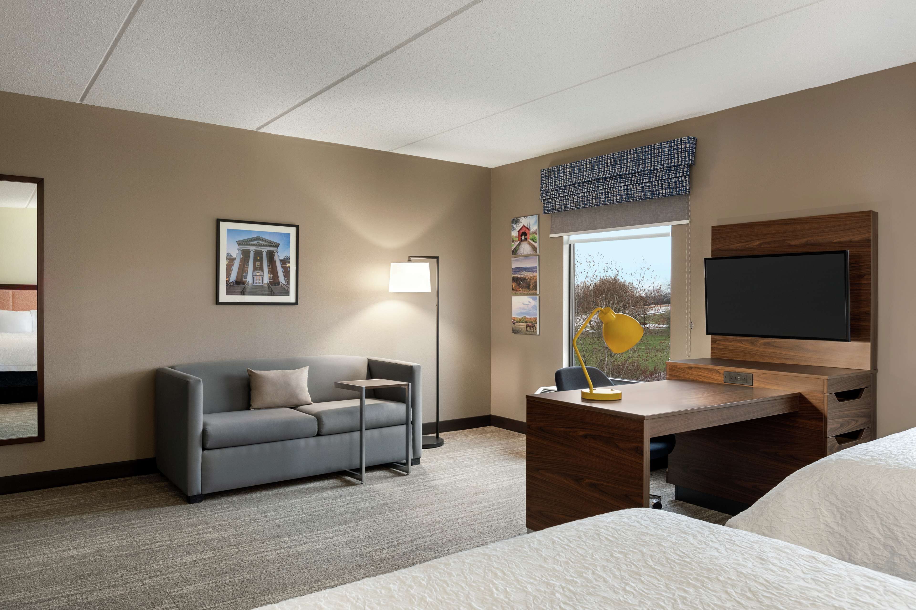 Hampton Inn & Suites Frederick-Fort Detrick