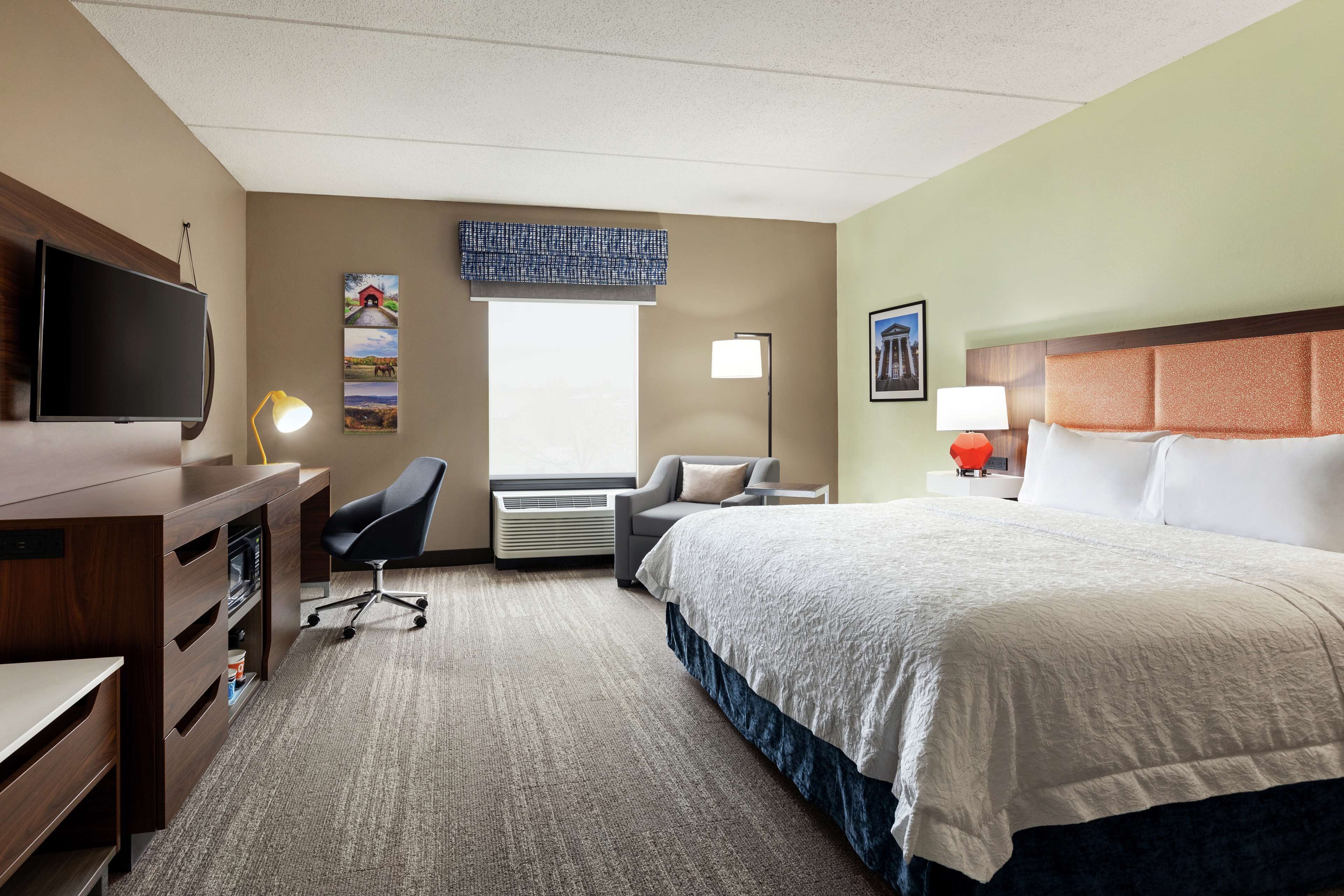 Hampton Inn & Suites Frederick-Fort Detrick