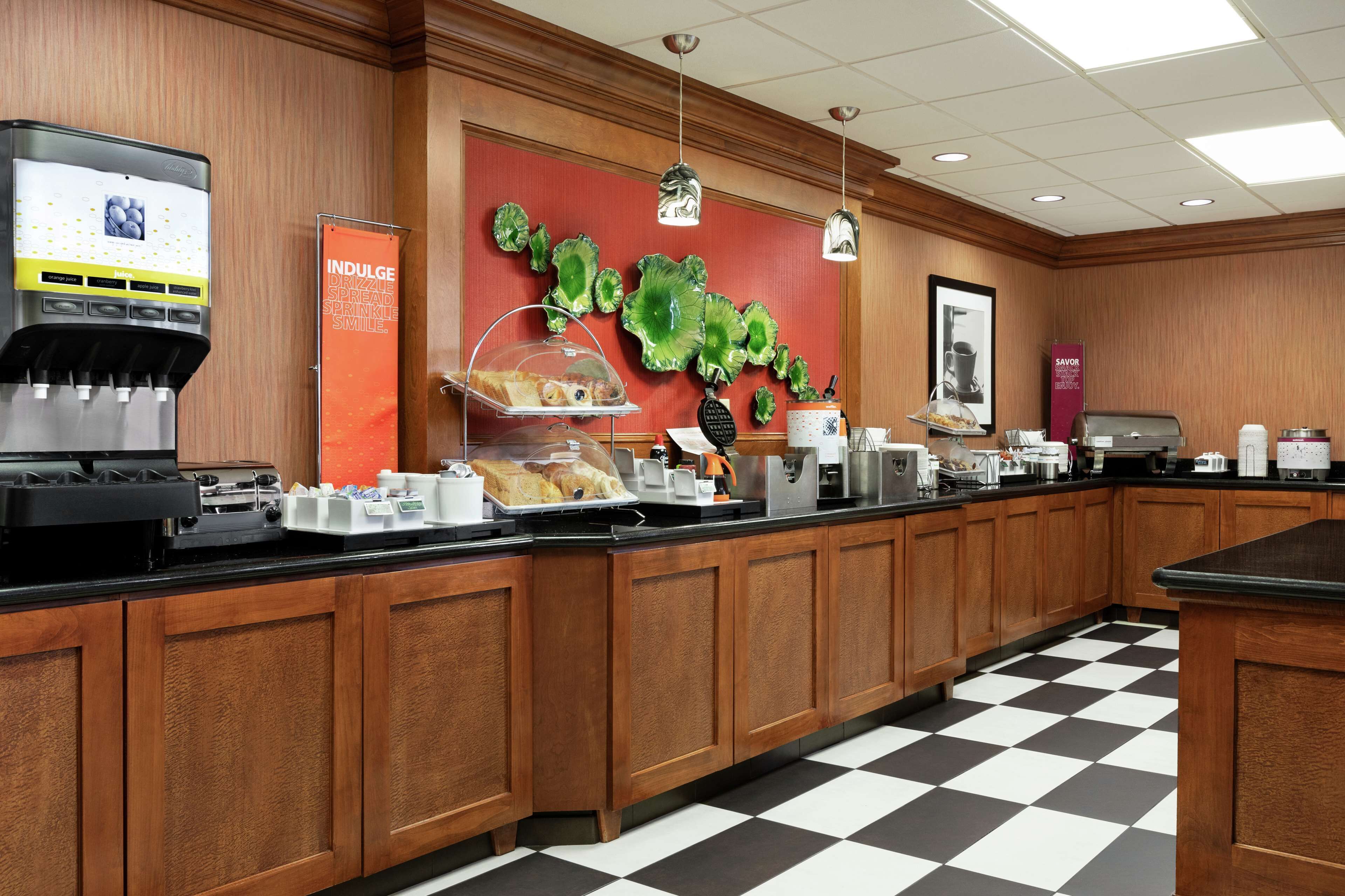 Hampton Inn & Suites Frederick-Fort Detrick