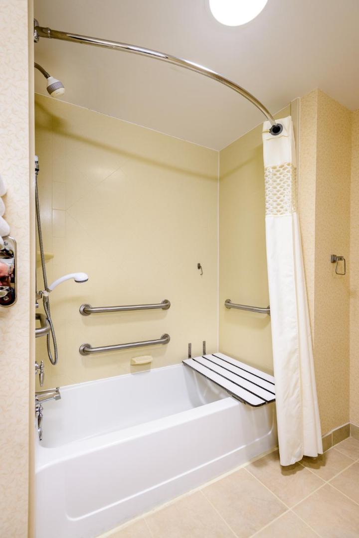 Hampton Inn & Suites Frederick-Fort Detrick