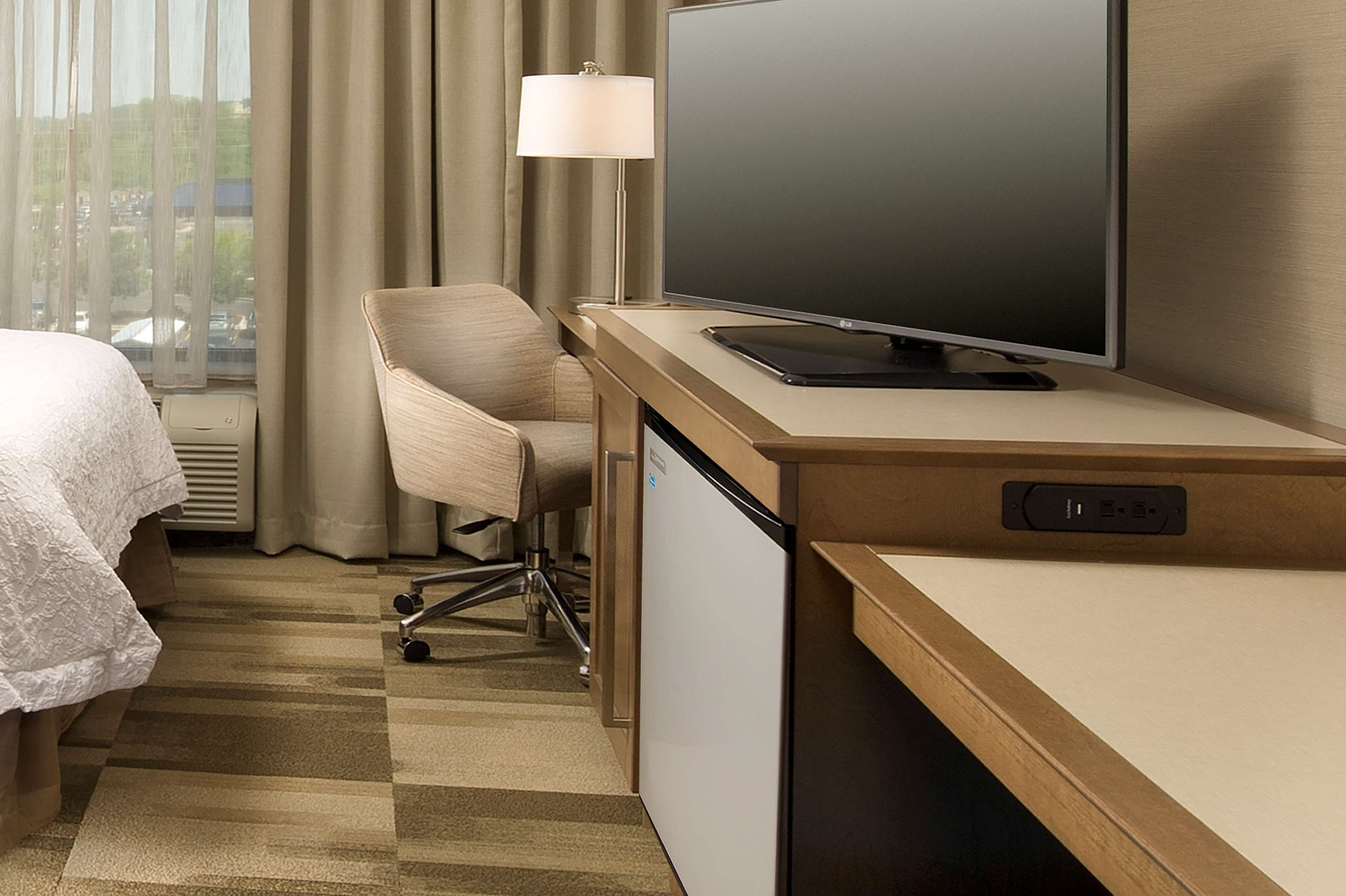 Hampton Inn & Suites Baltimore North/Timonium Hampton Inn & Suites Baltimore North/Timonium