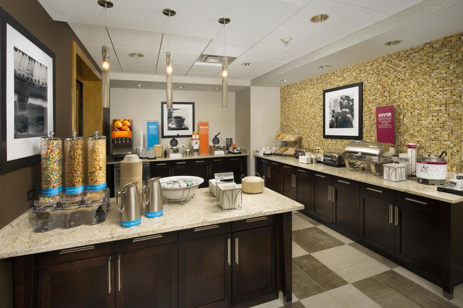 Hampton Inn & Suites Baltimore North/Timonium Hampton Inn & Suites Baltimore North/Timonium