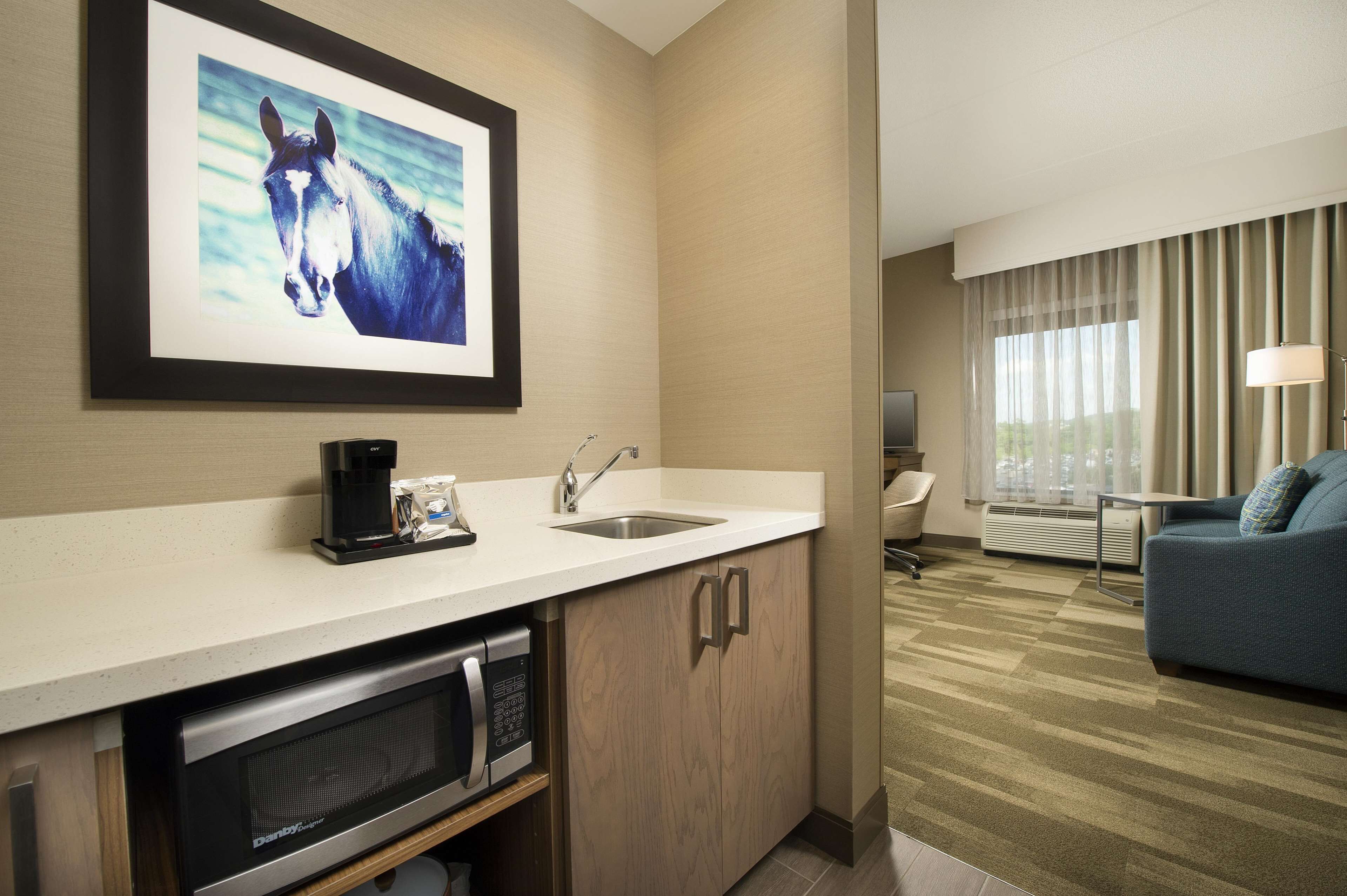 Hampton Inn & Suites Baltimore North/Timonium Hampton Inn & Suites Baltimore North/Timonium