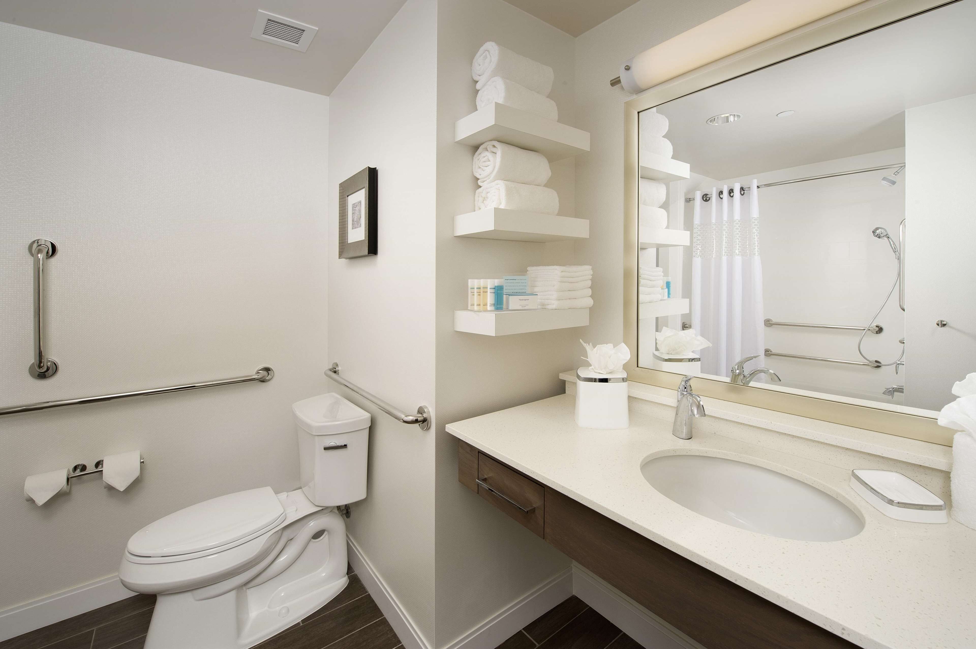 Hampton Inn & Suites Baltimore North/Timonium Hampton Inn & Suites Baltimore North/Timonium