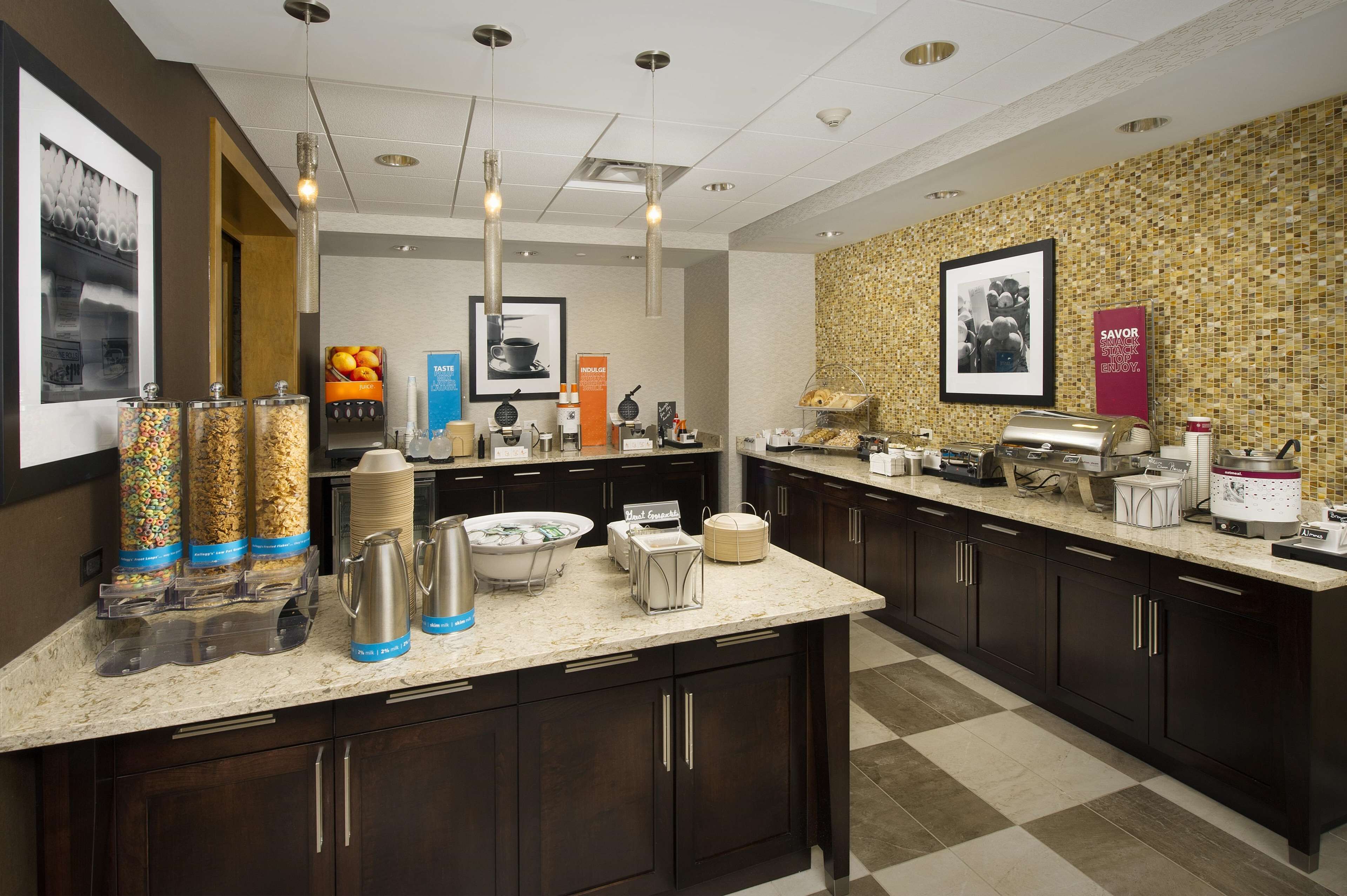 Hampton Inn & Suites Baltimore North/Timonium Hampton Inn & Suites Baltimore North/Timonium