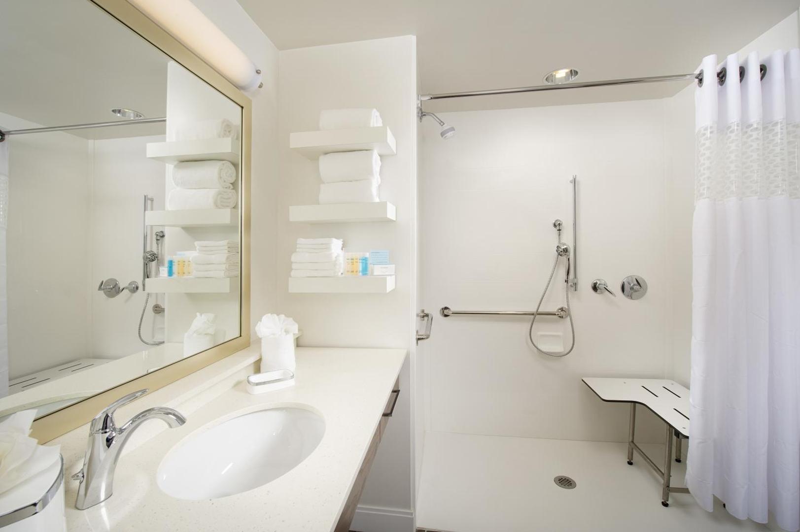 Hampton Inn & Suites Baltimore North/Timonium Hampton Inn & Suites Baltimore North/Timonium