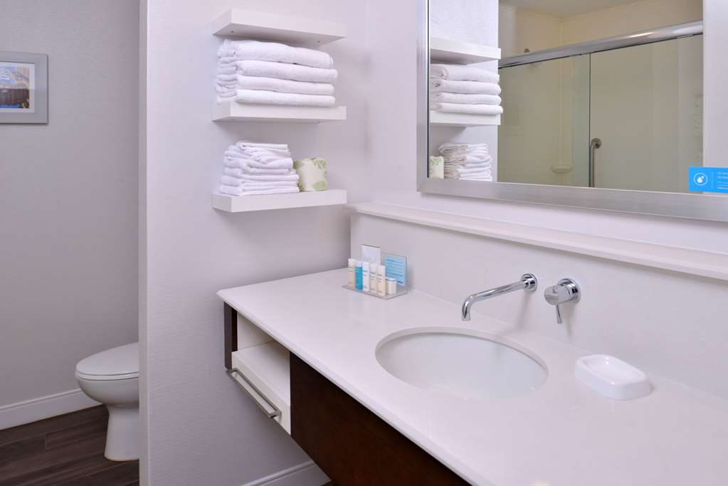 Hampton Inn & Suites Ann Arbor West Hampton Inn & Suites Ann Arbor West