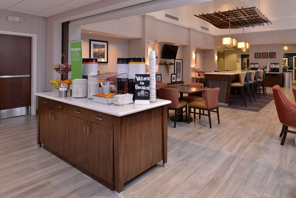 Hampton Inn & Suites Ann Arbor West Hampton Inn & Suites Ann Arbor West