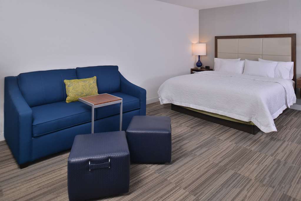 Hampton Inn & Suites Ann Arbor West Hampton Inn & Suites Ann Arbor West