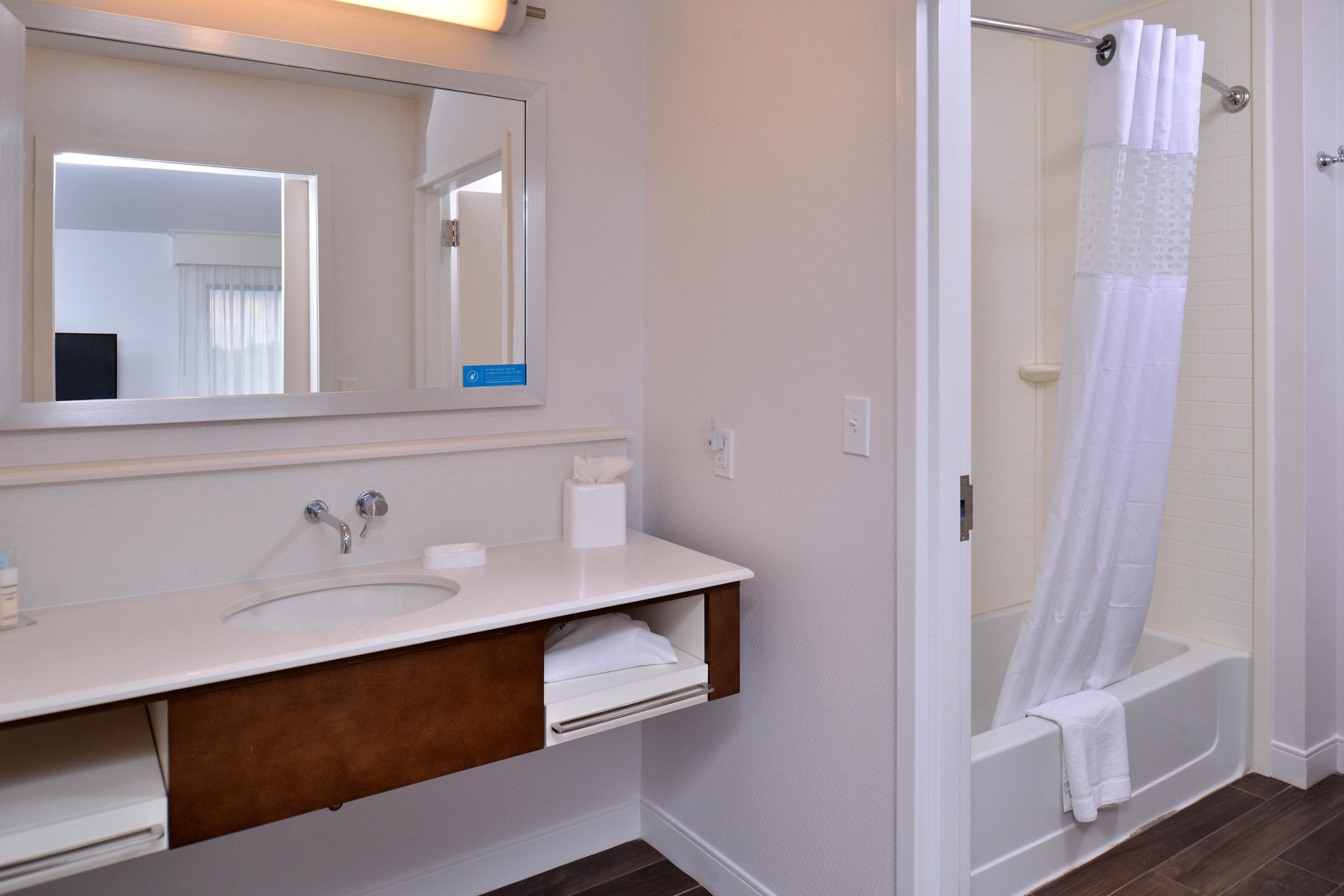 Hampton Inn & Suites Ann Arbor West Hampton Inn & Suites Ann Arbor West