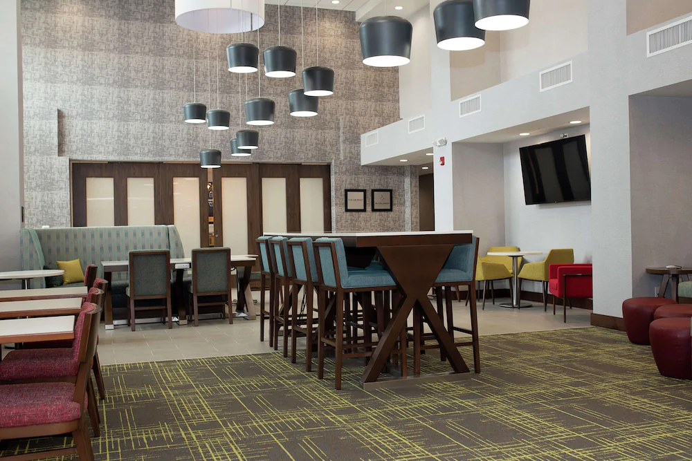 Hampton Inn & Suites Dundee Hampton Inn & Suites Dundee