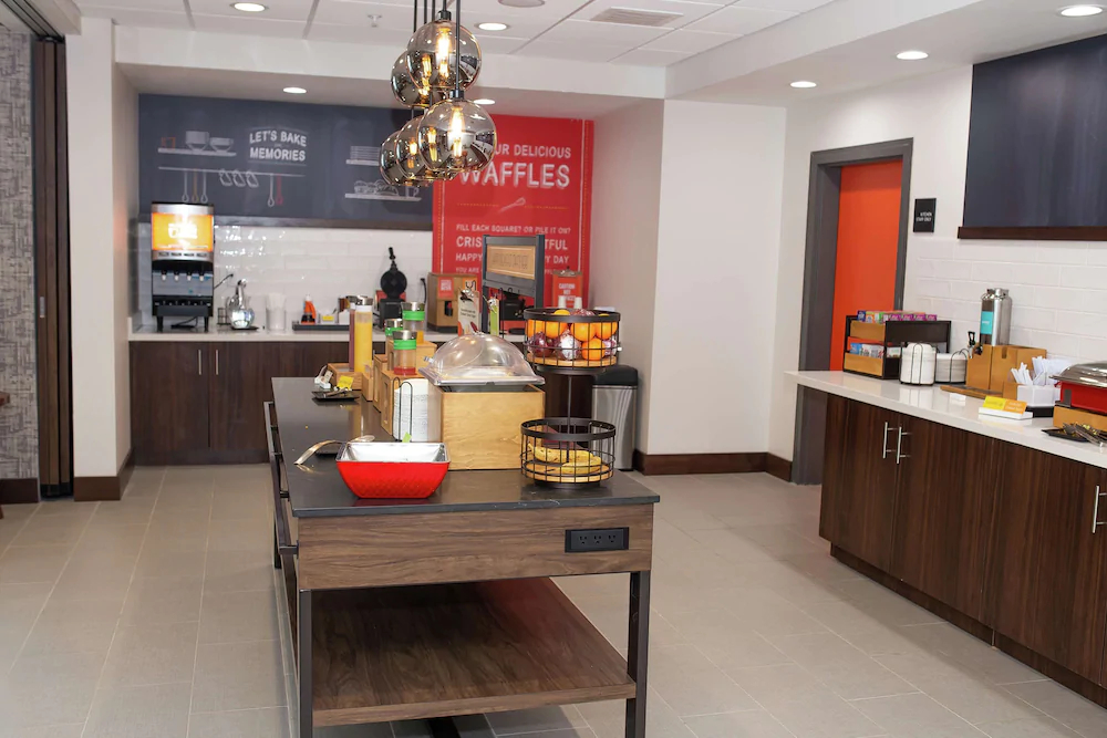 Hampton Inn & Suites Dundee Hampton Inn & Suites Dundee