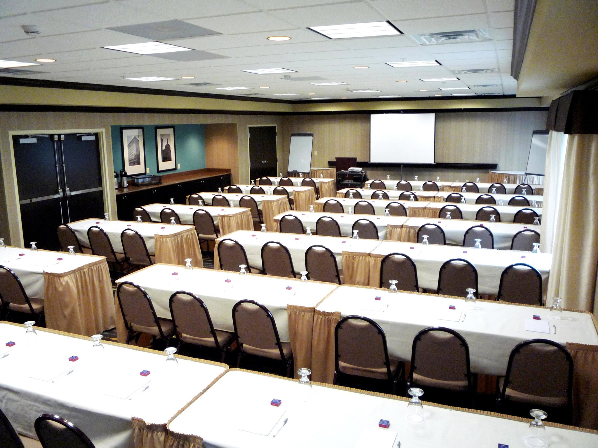 Hampton Inn and Suites Flint/Grand Blanc Hampton Inn and Suites Flint/Grand Blanc