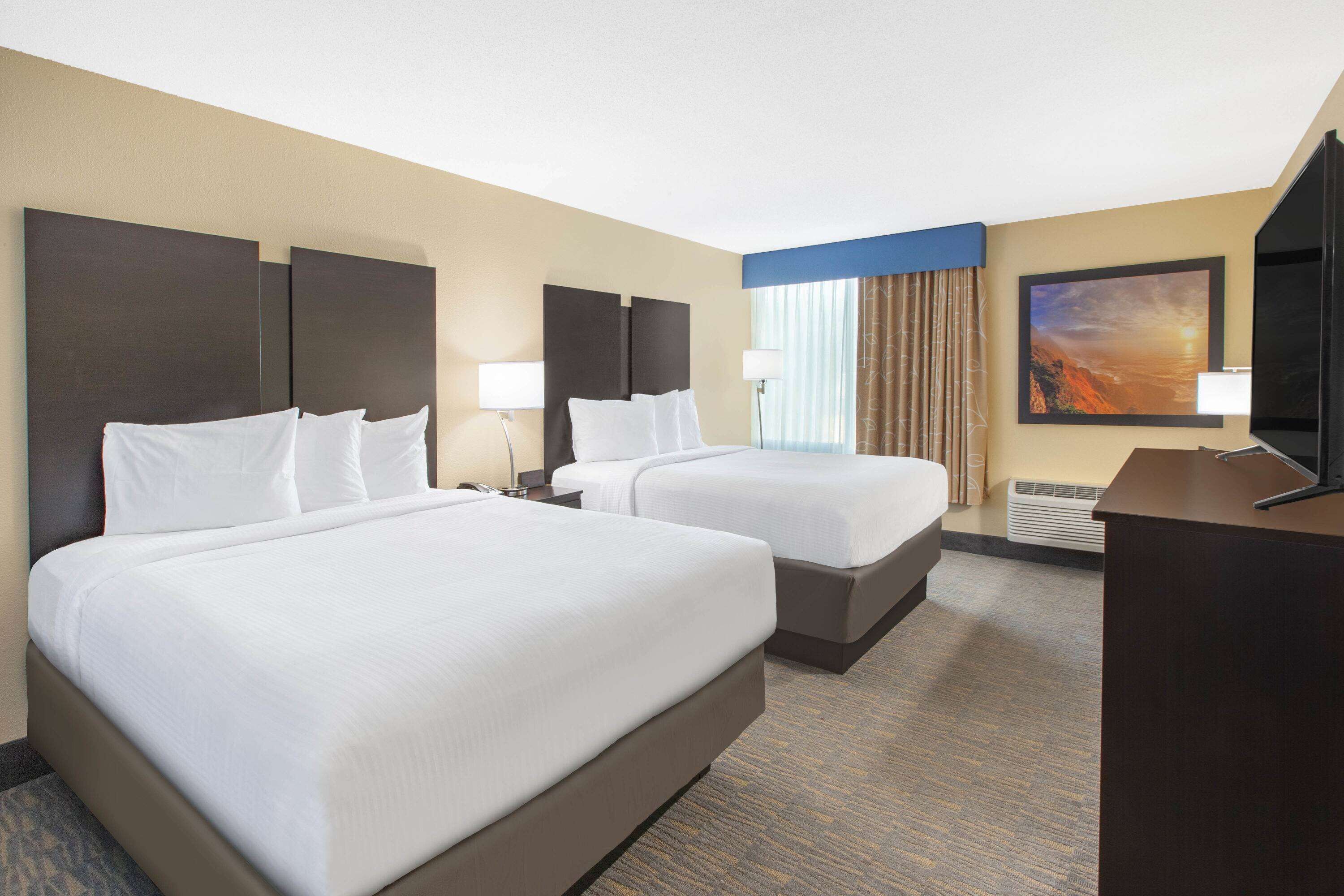 Days Inn and Suites by Wyndham Grand Rapids Near Downtown Days Inn and Suites by Wyndham Grand Rapids Near Downtown