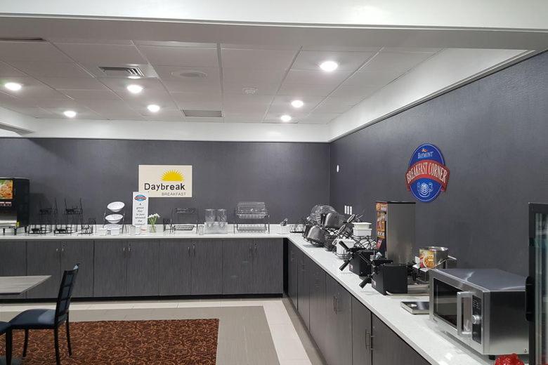 Days Inn and Suites by Wyndham Grand Rapids Near Downtown Days Inn and Suites by Wyndham Grand Rapids Near Downtown