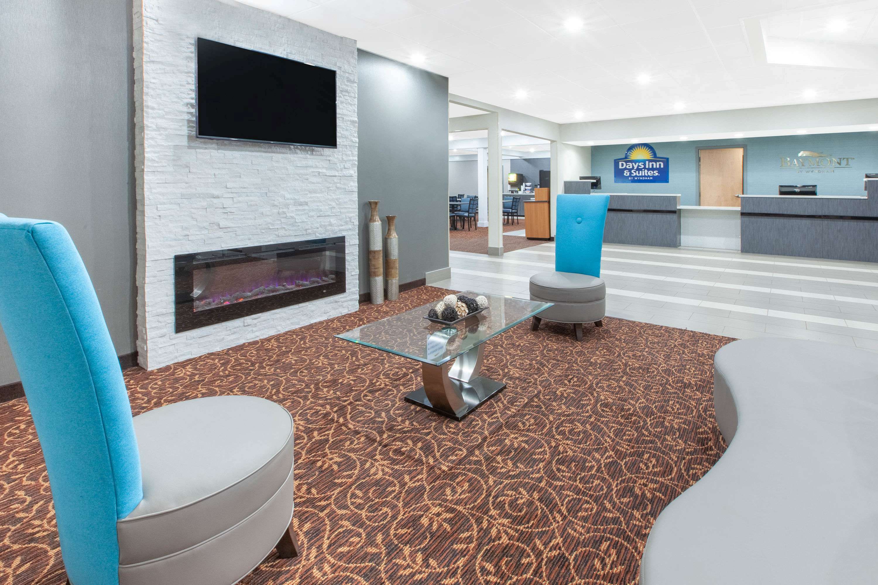 Days Inn and Suites by Wyndham Grand Rapids Near Downtown Days Inn and Suites by Wyndham Grand Rapids Near Downtown