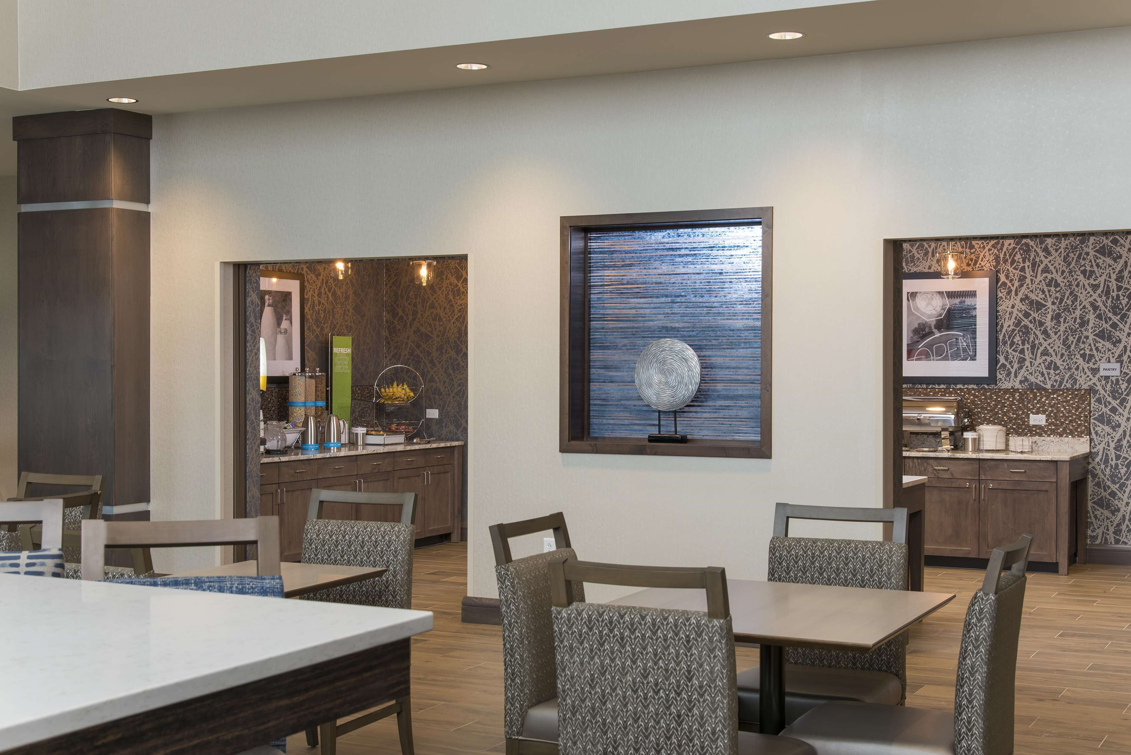 Hampton Inn & Suites Grand Rapids Downtown Hampton Inn & Suites Grand Rapids Downtown