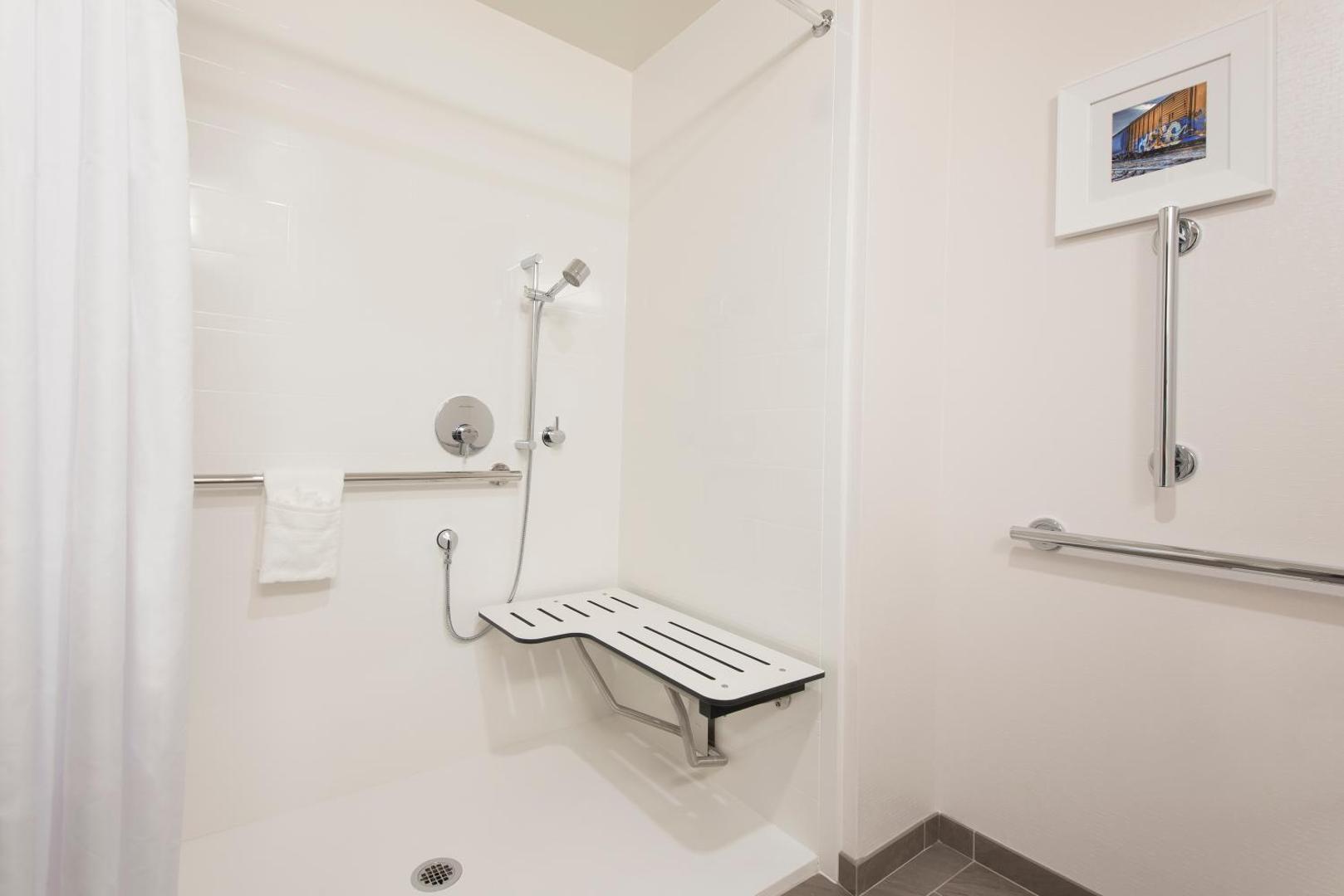 Hampton Inn & Suites Grand Rapids Downtown Hampton Inn & Suites Grand Rapids Downtown