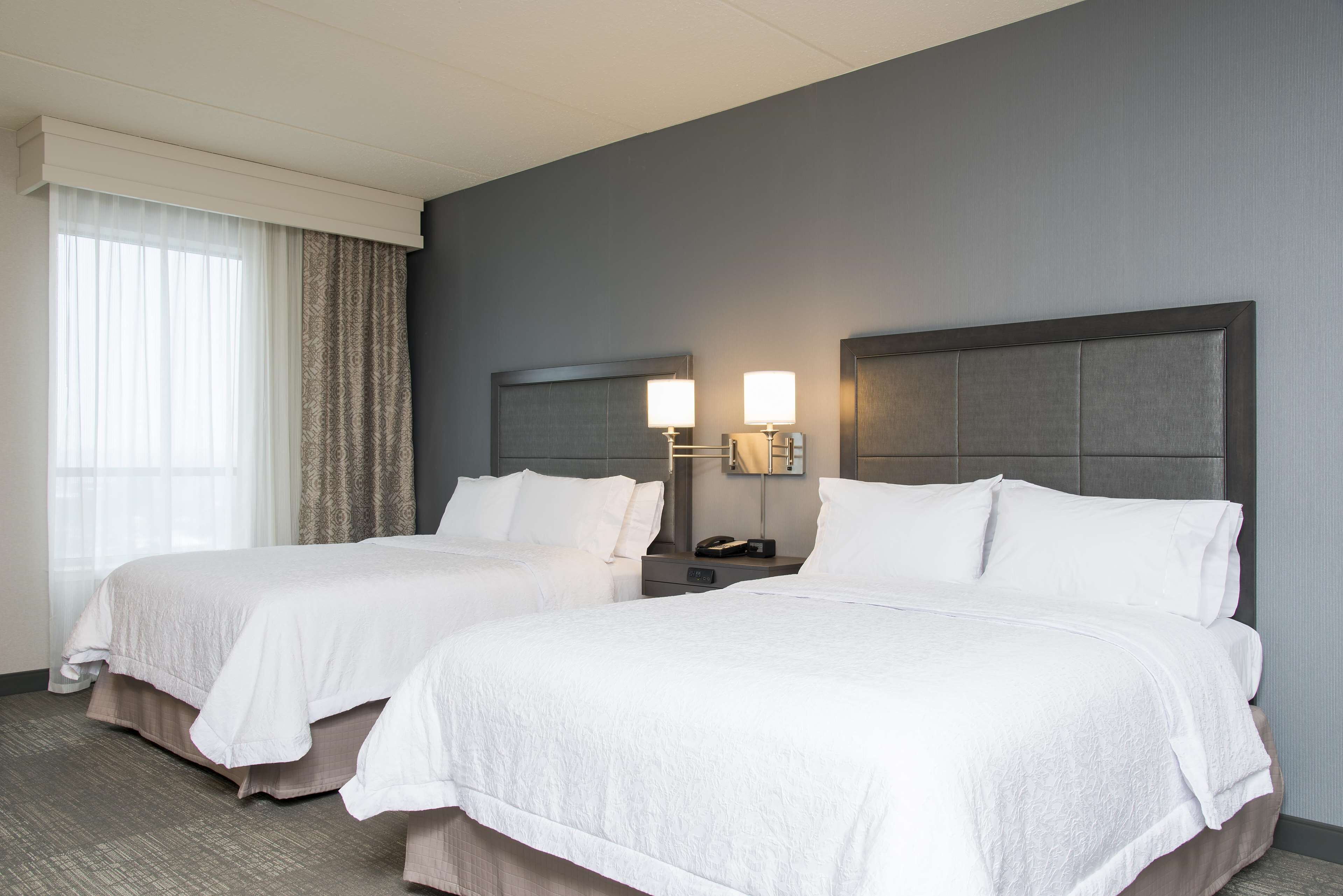 Hampton Inn & Suites Grand Rapids Downtown Hampton Inn & Suites Grand Rapids Downtown