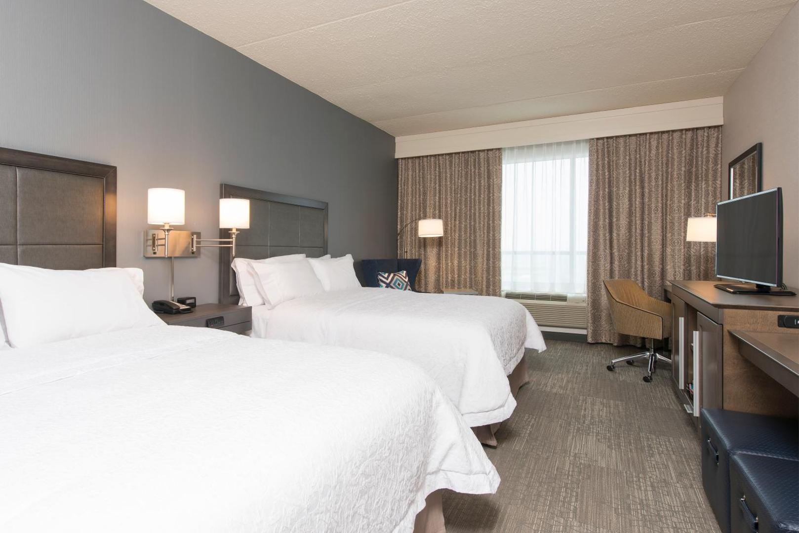 Hampton Inn & Suites Grand Rapids Downtown Hampton Inn & Suites Grand Rapids Downtown
