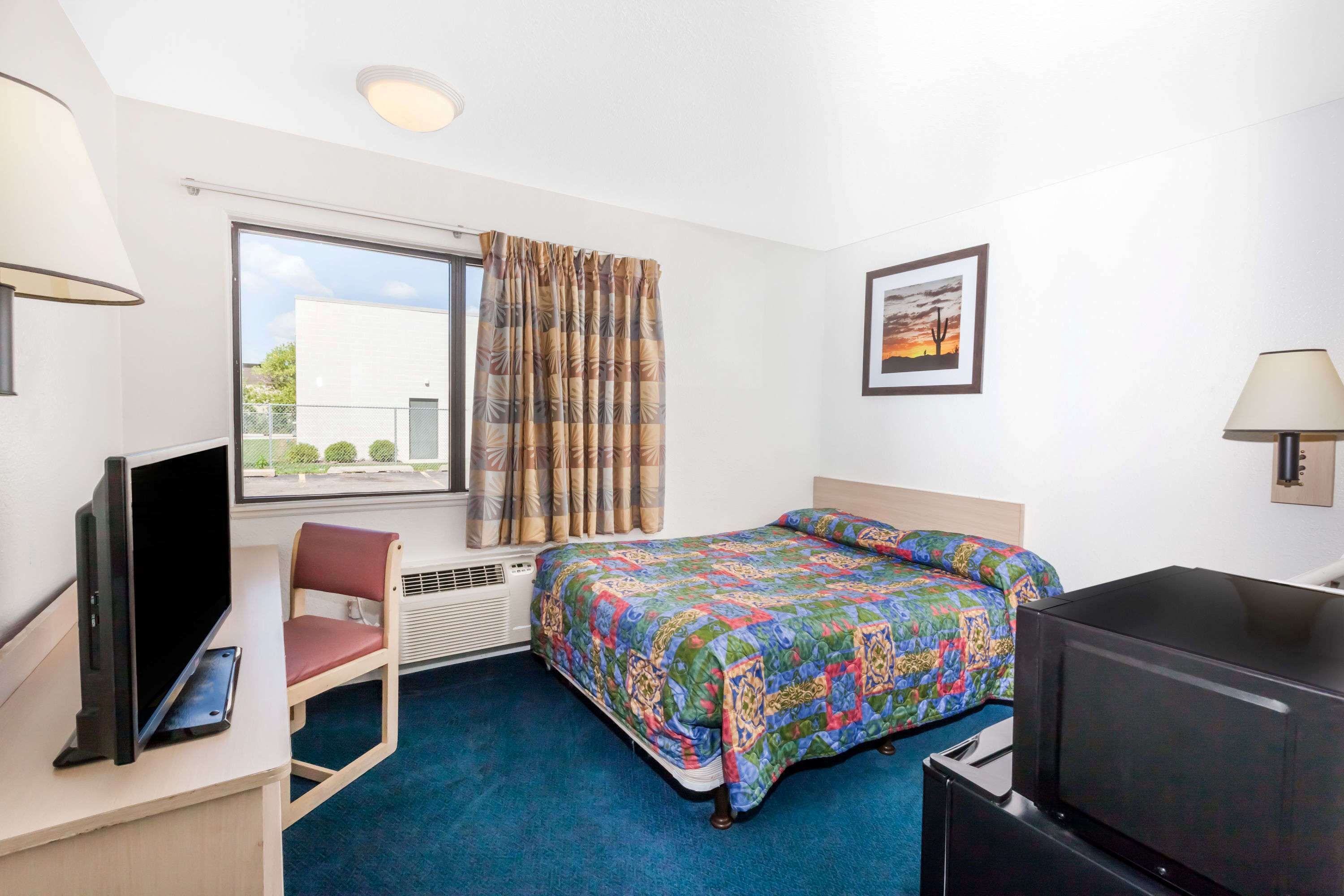 Knights Inn Grand Rapids Knights Inn Grand Rapids