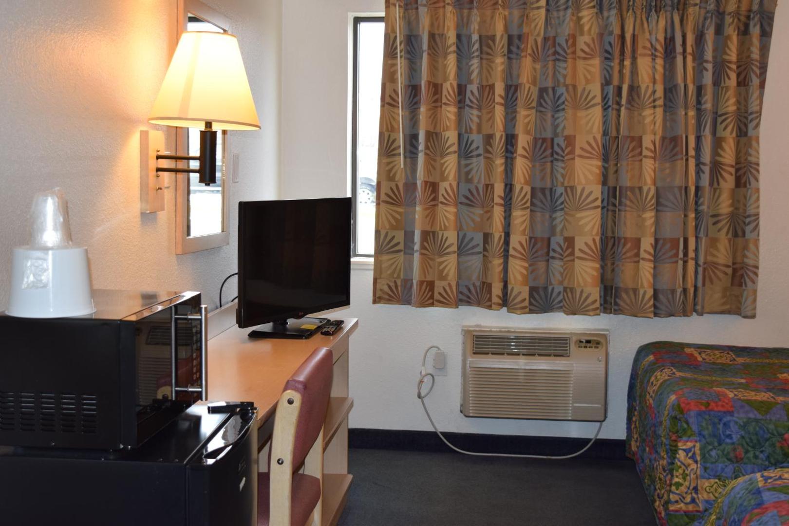 Knights Inn Grand Rapids Knights Inn Grand Rapids