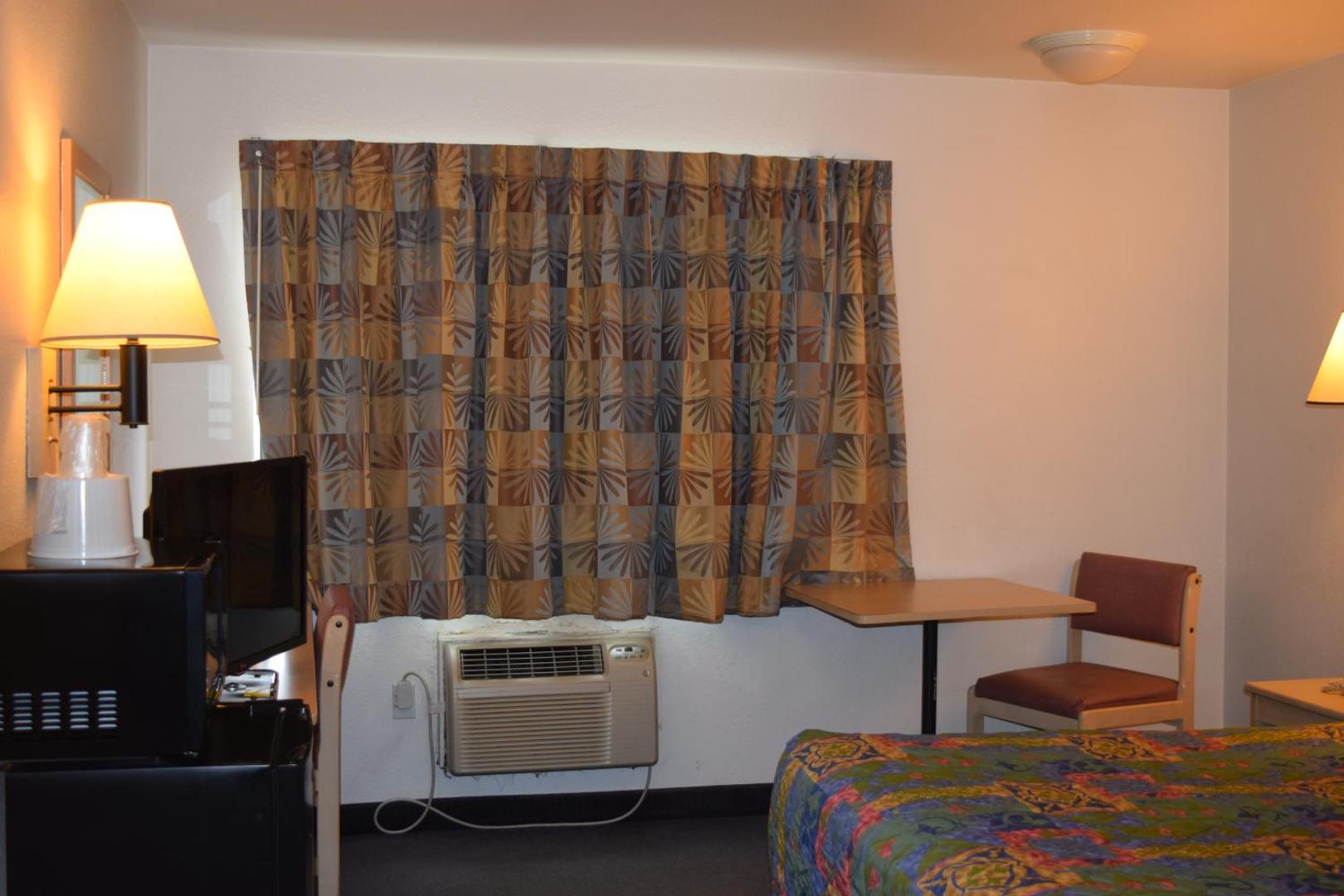 Knights Inn Grand Rapids Knights Inn Grand Rapids