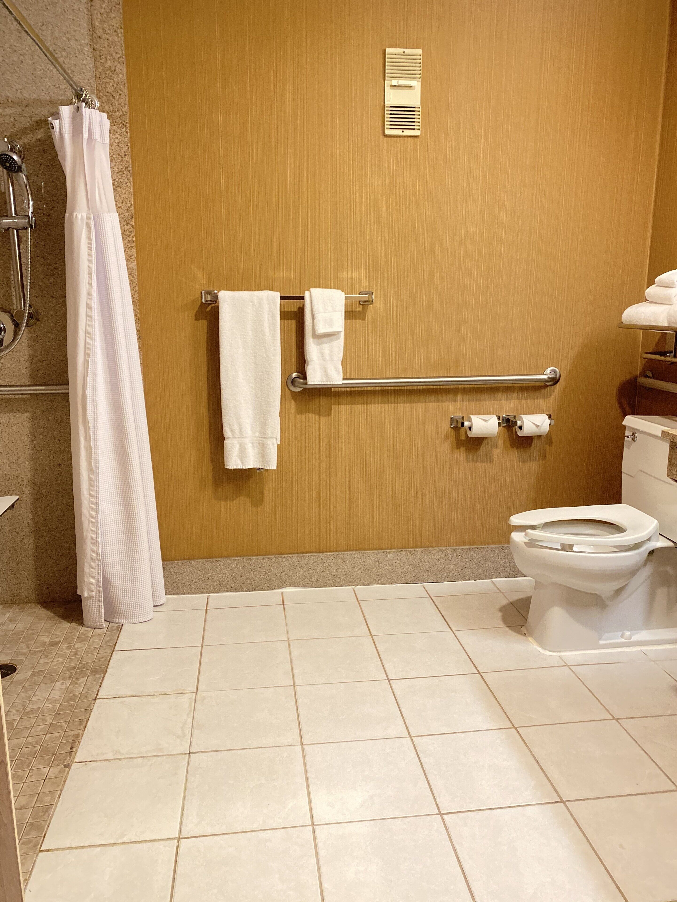Sheraton Grand Rapids Airport Hotel Sheraton Grand Rapids Airport Hotel