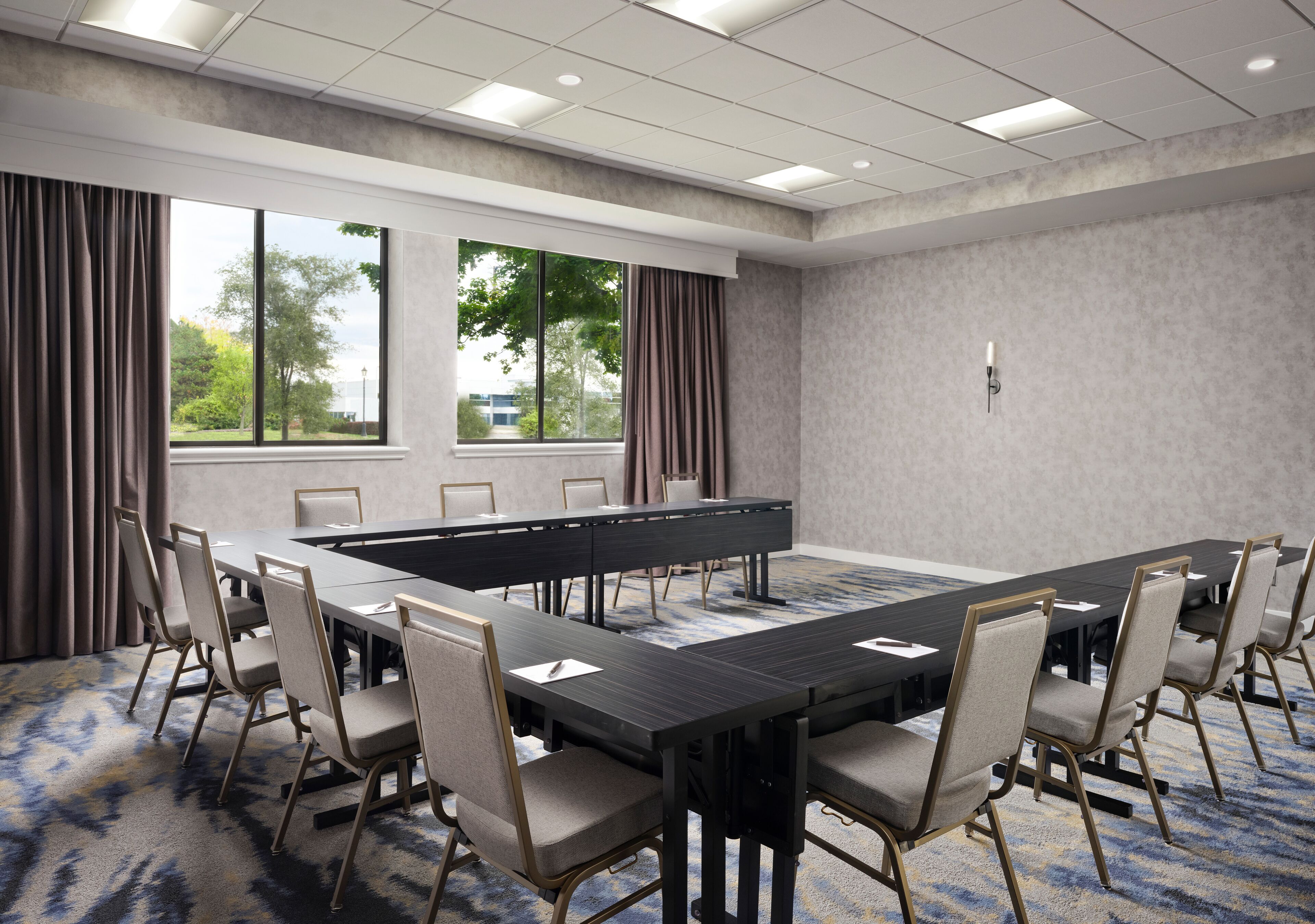 Sheraton Grand Rapids Airport Hotel Sheraton Grand Rapids Airport Hotel
