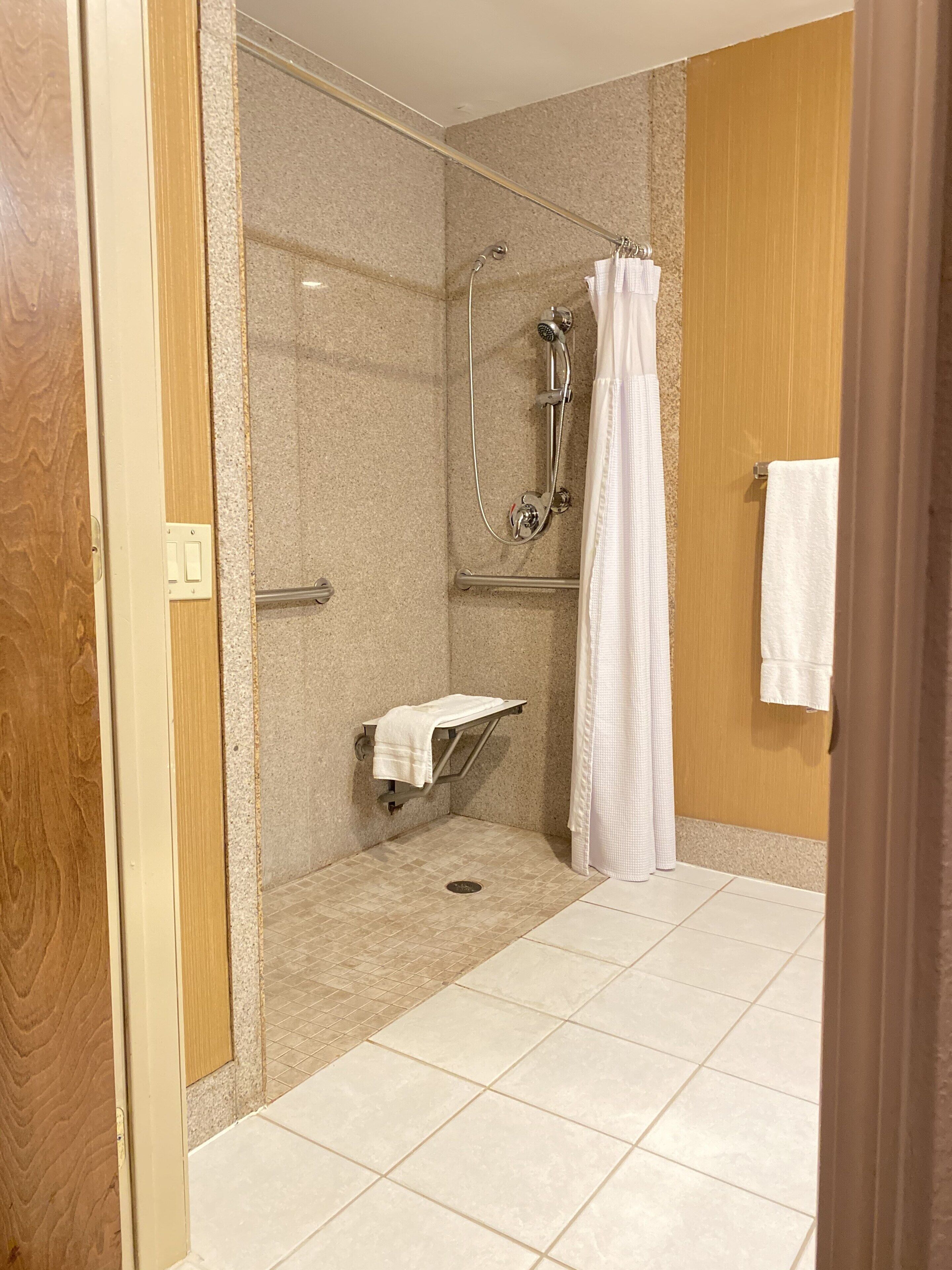 Sheraton Grand Rapids Airport Hotel Sheraton Grand Rapids Airport Hotel