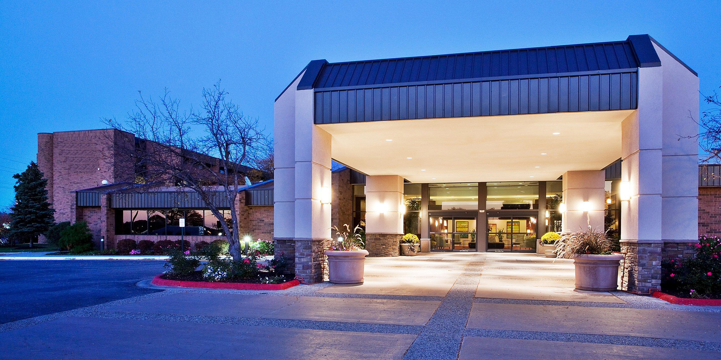 Sheraton Grand Rapids Airport Hotel Sheraton Grand Rapids Airport Hotel