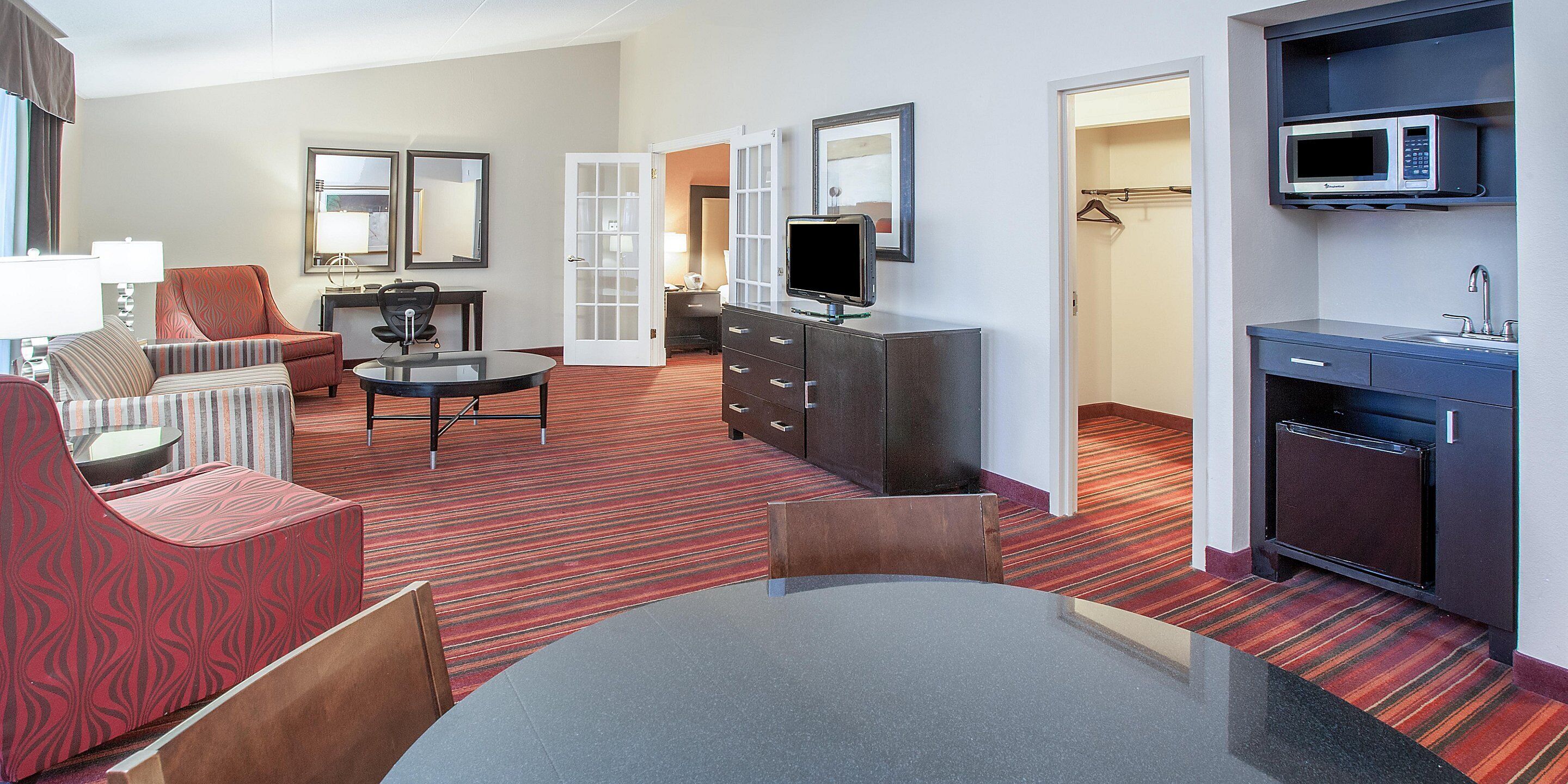 Sheraton Grand Rapids Airport Hotel Sheraton Grand Rapids Airport Hotel