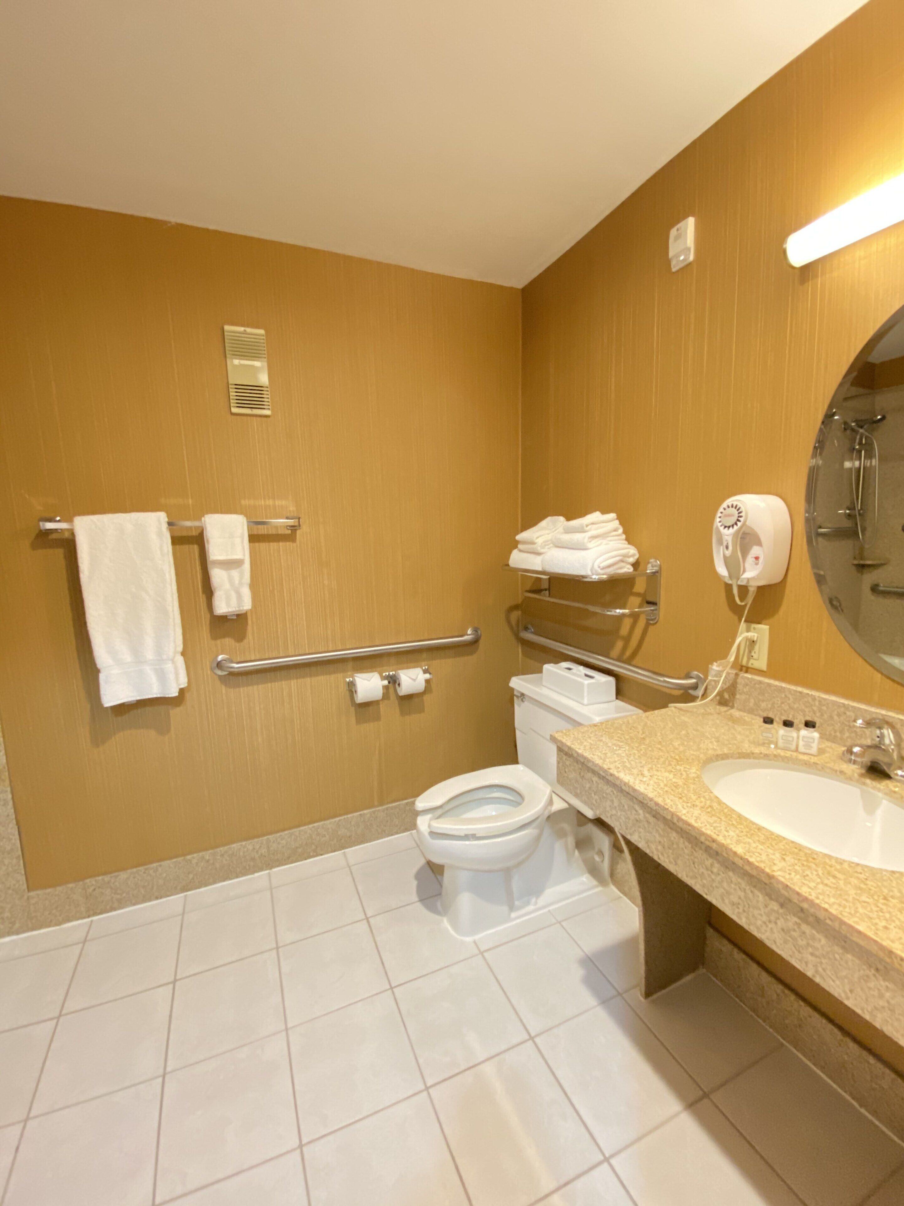 Sheraton Grand Rapids Airport Hotel Sheraton Grand Rapids Airport Hotel