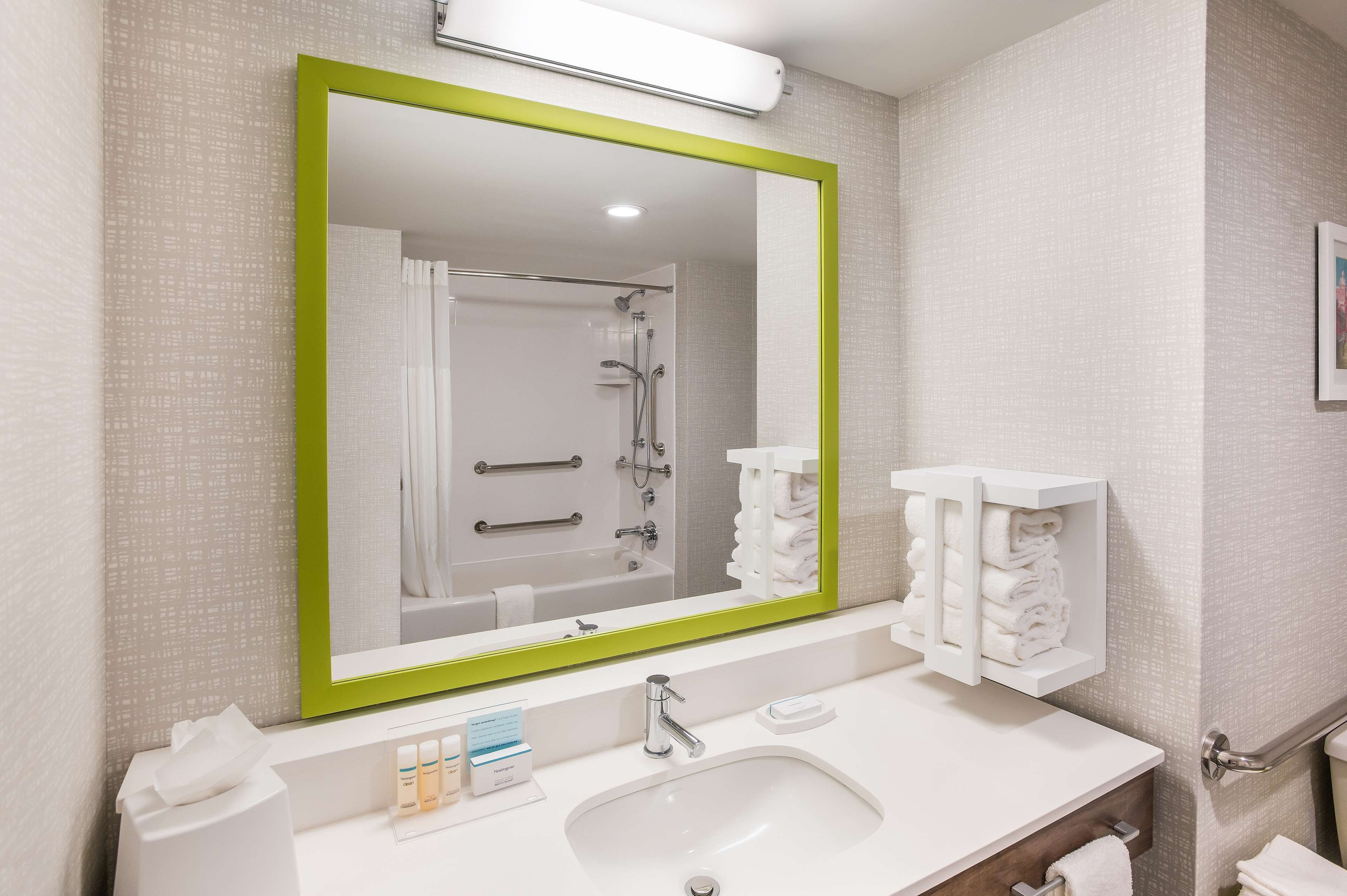Hampton Inn & Suites Houghton Hampton Inn & Suites Houghton
