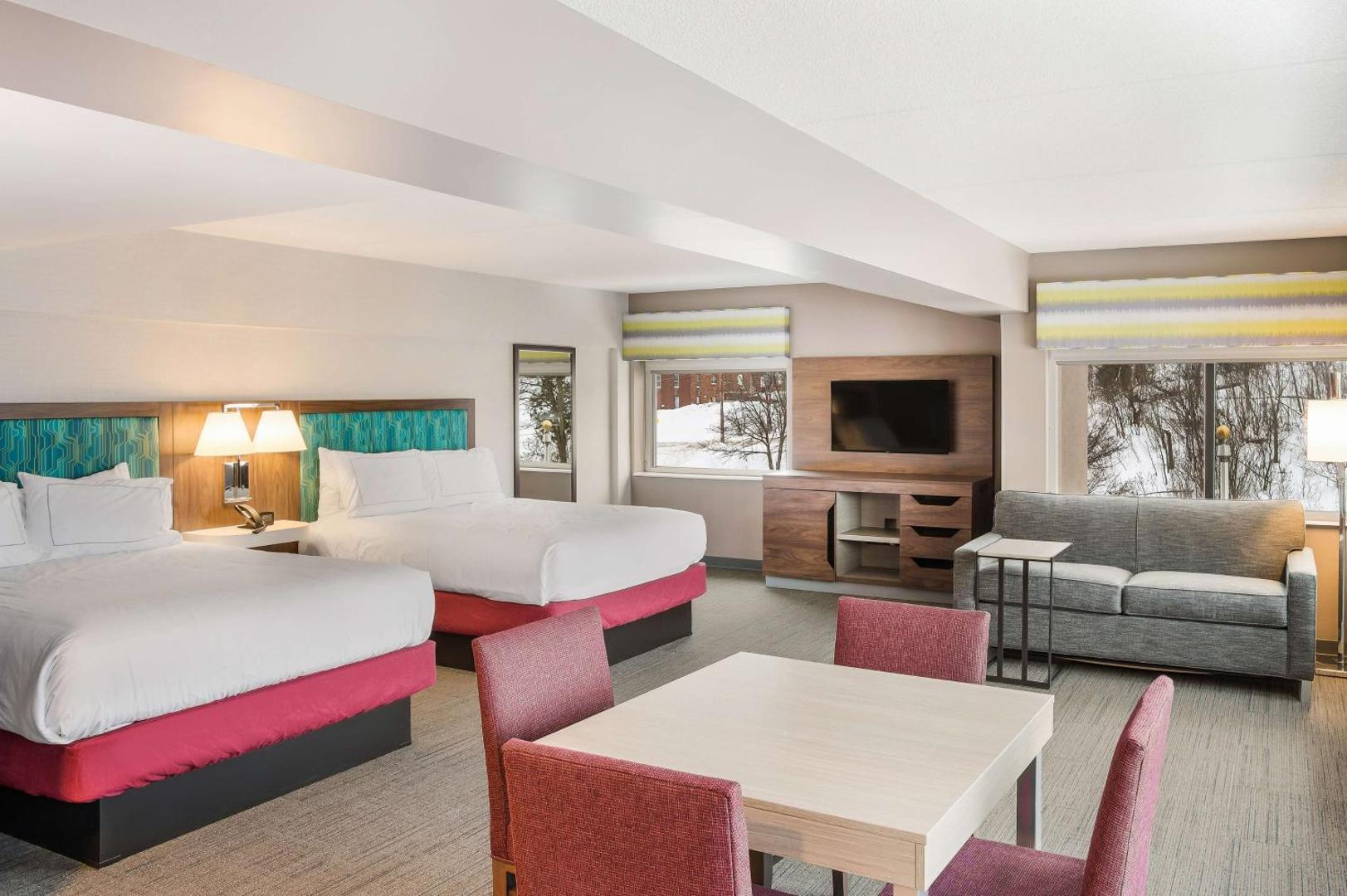 Hampton Inn & Suites Houghton Hampton Inn & Suites Houghton