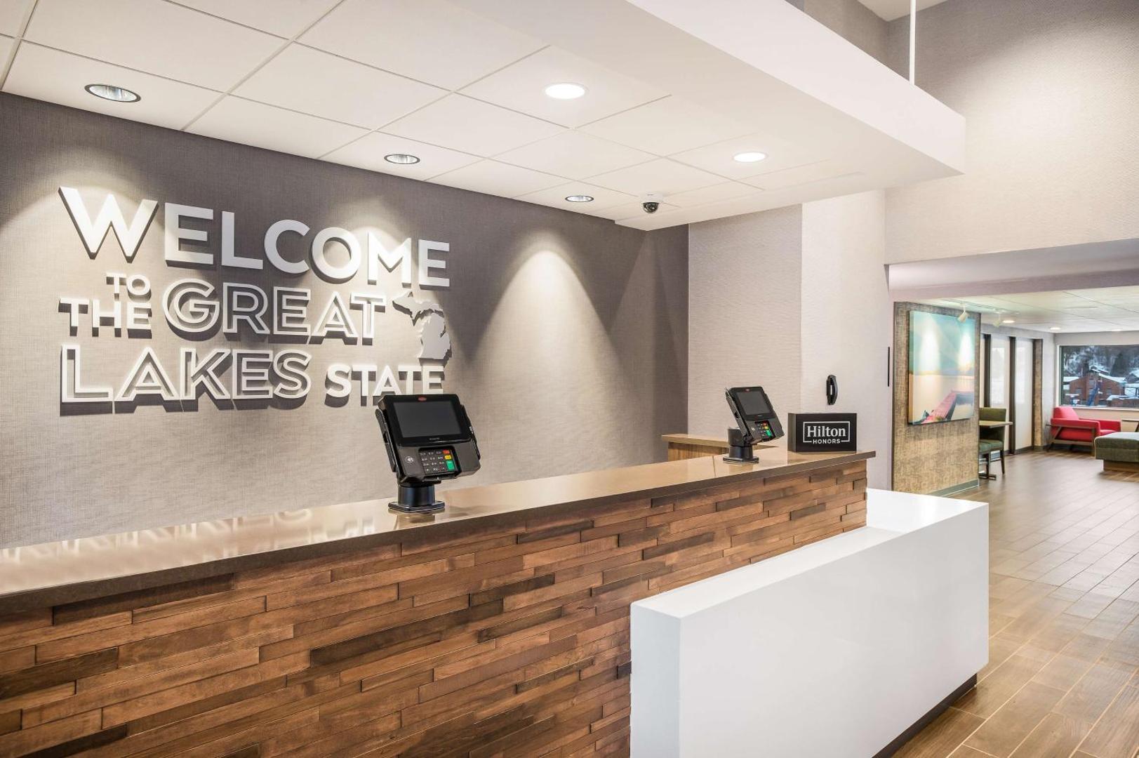 Hampton Inn & Suites Houghton Hampton Inn & Suites Houghton