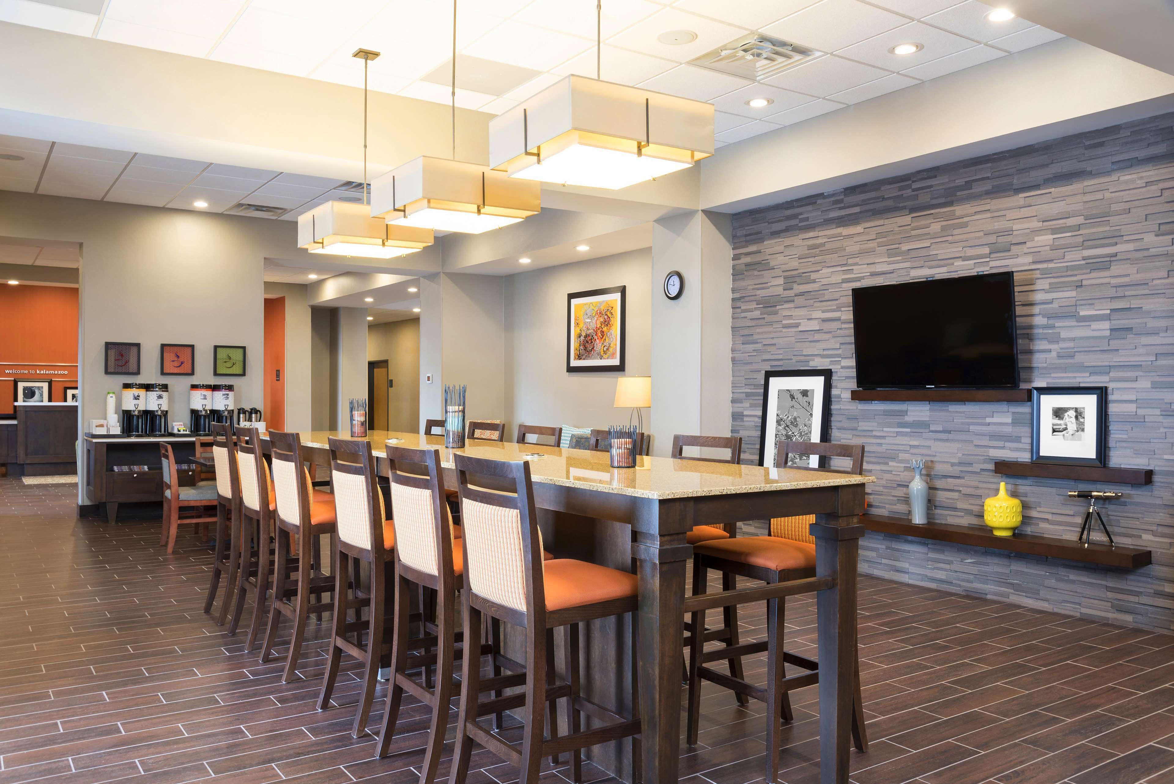Hampton Inn Kalamazoo Hampton Inn Kalamazoo