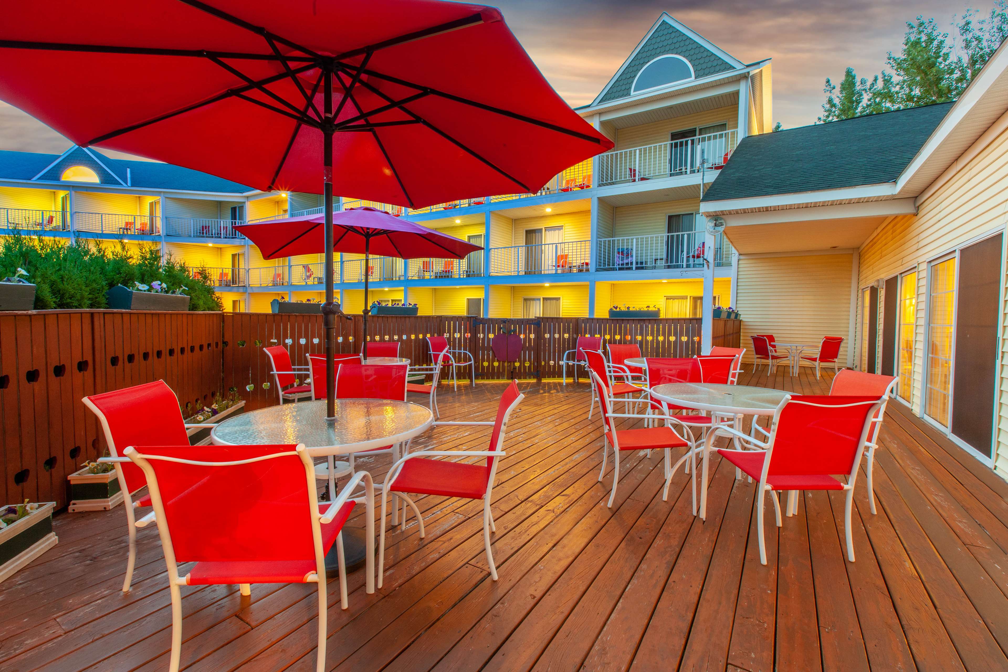 Apple Tree Inn by Resort Bookings