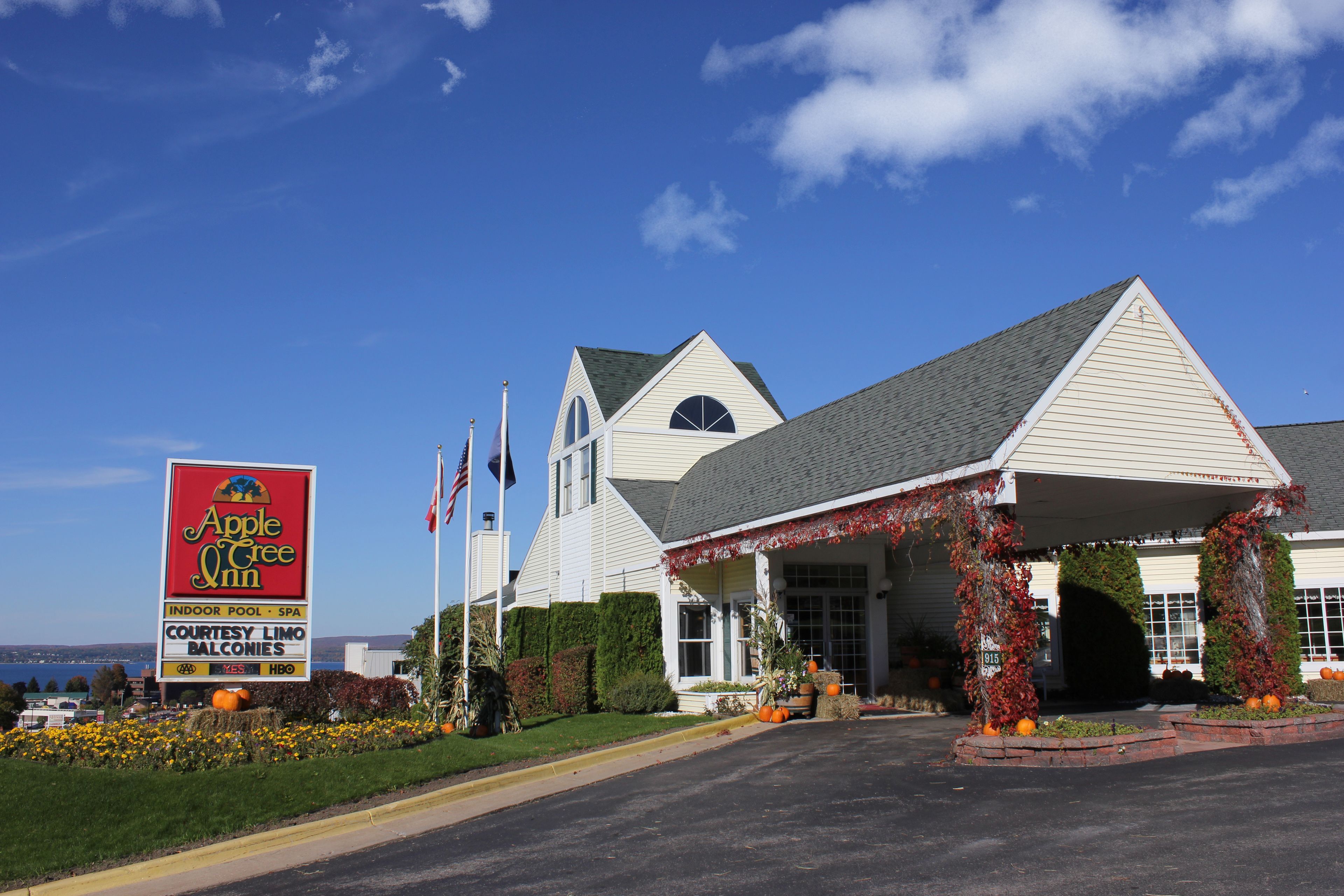 Apple Tree Inn by Resort Bookings