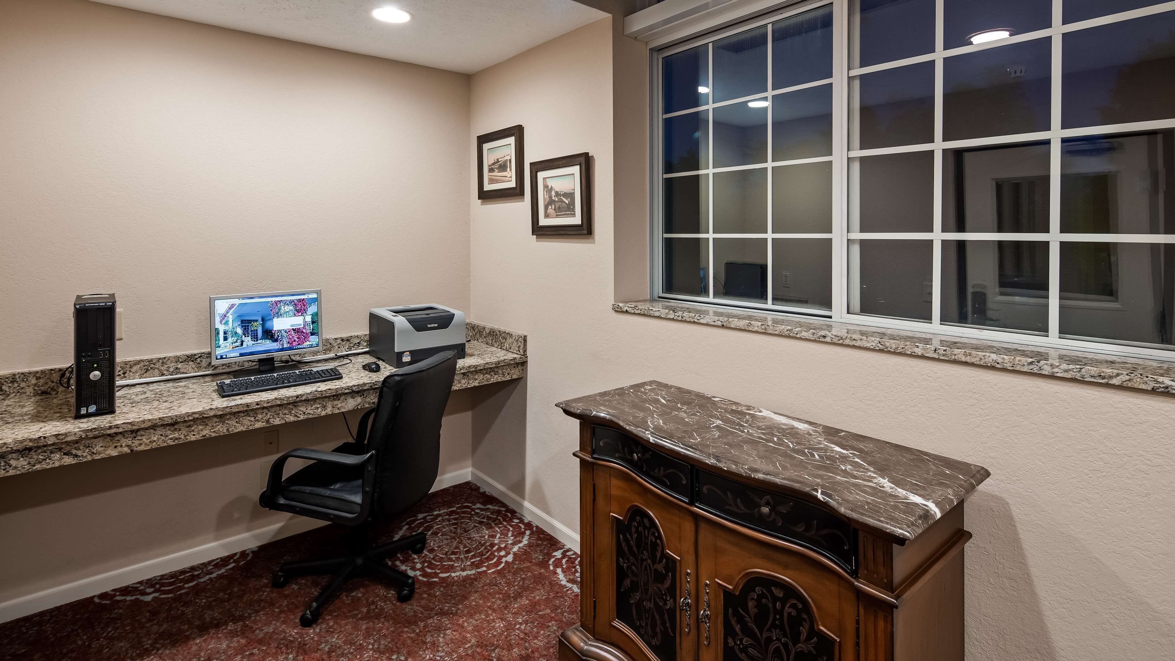 Apple Tree Inn by Resort Bookings