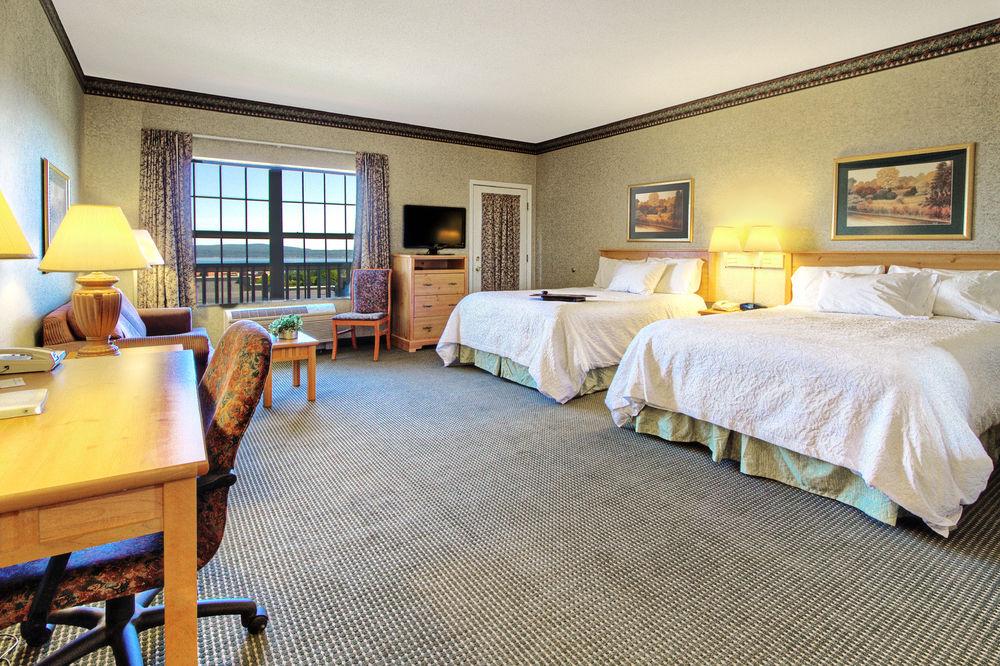 Hampton Inn & Suites Petoskey Hampton Inn & Suites Petoskey