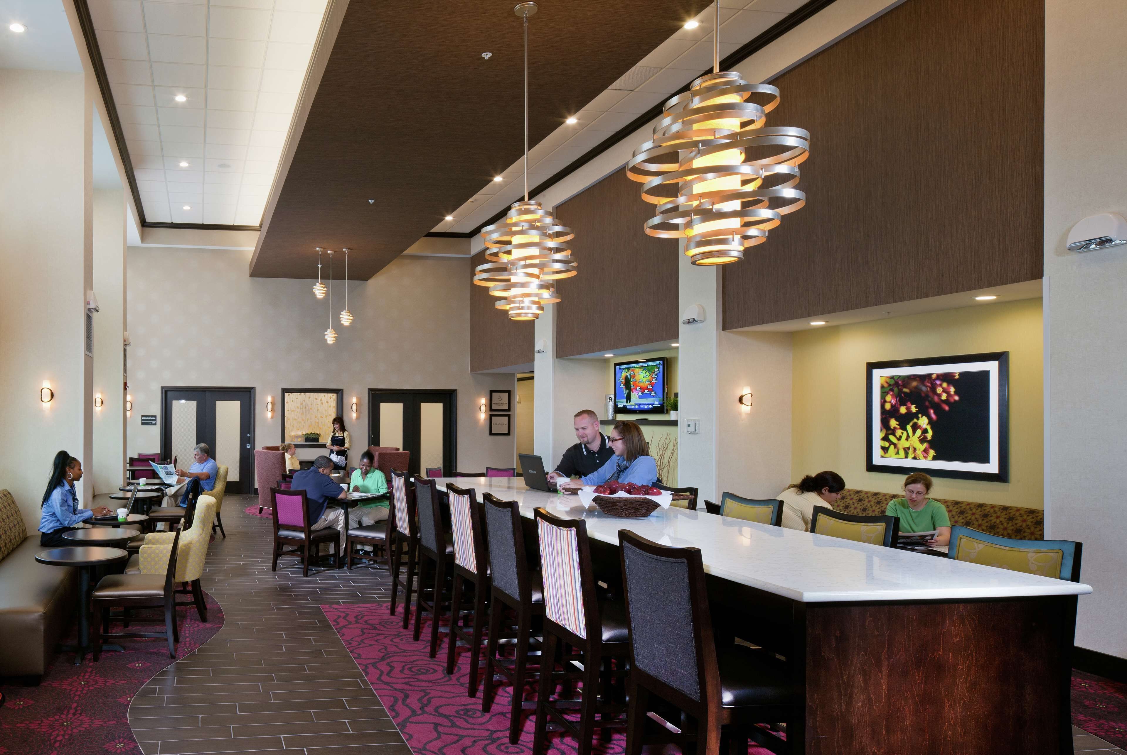 Hampton Inn & Suites Saginaw Hampton Inn & Suites Saginaw