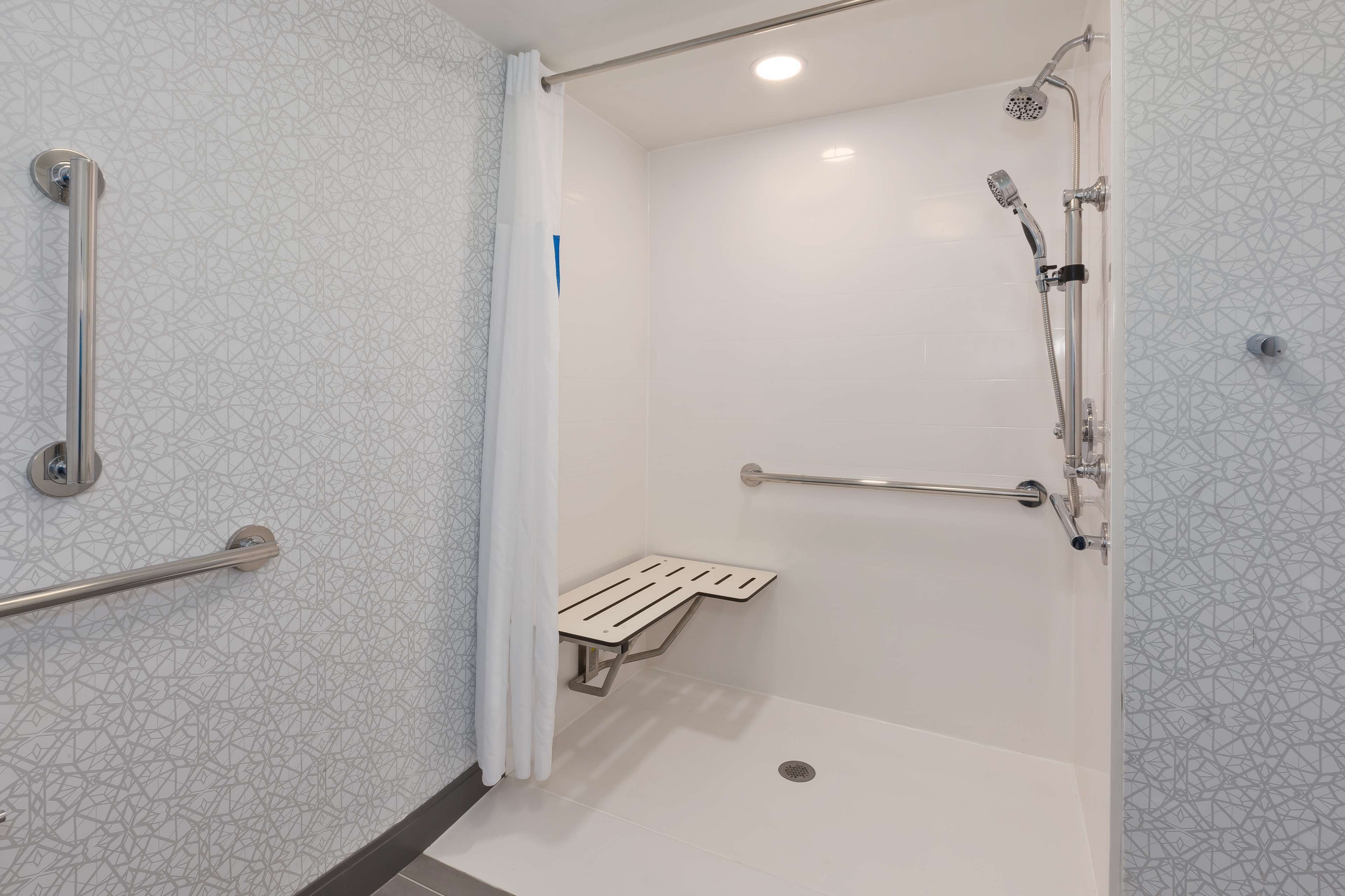Hampton Inn Traverse City Hampton Inn Traverse City