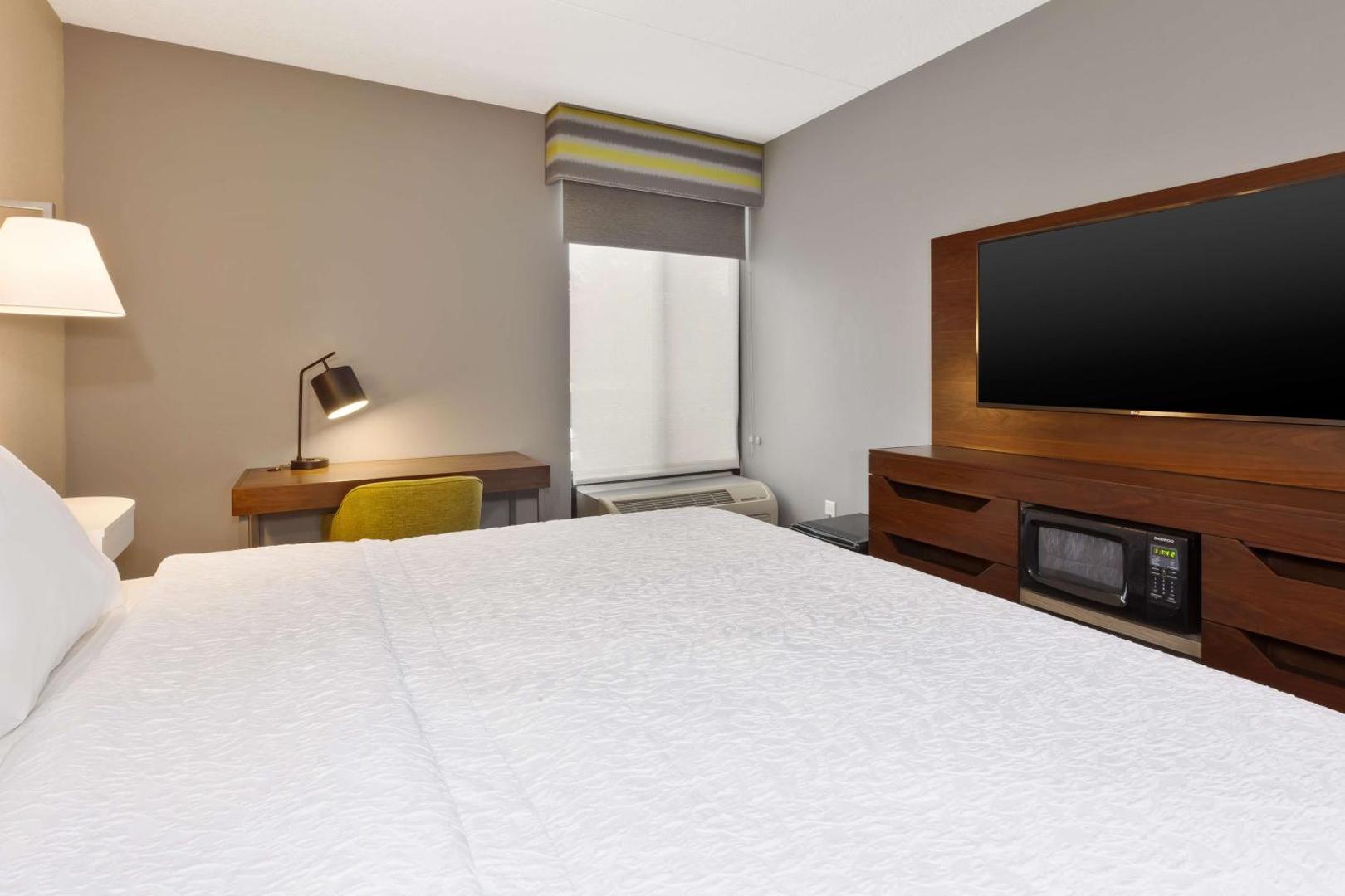 Hampton Inn Traverse City Hampton Inn Traverse City