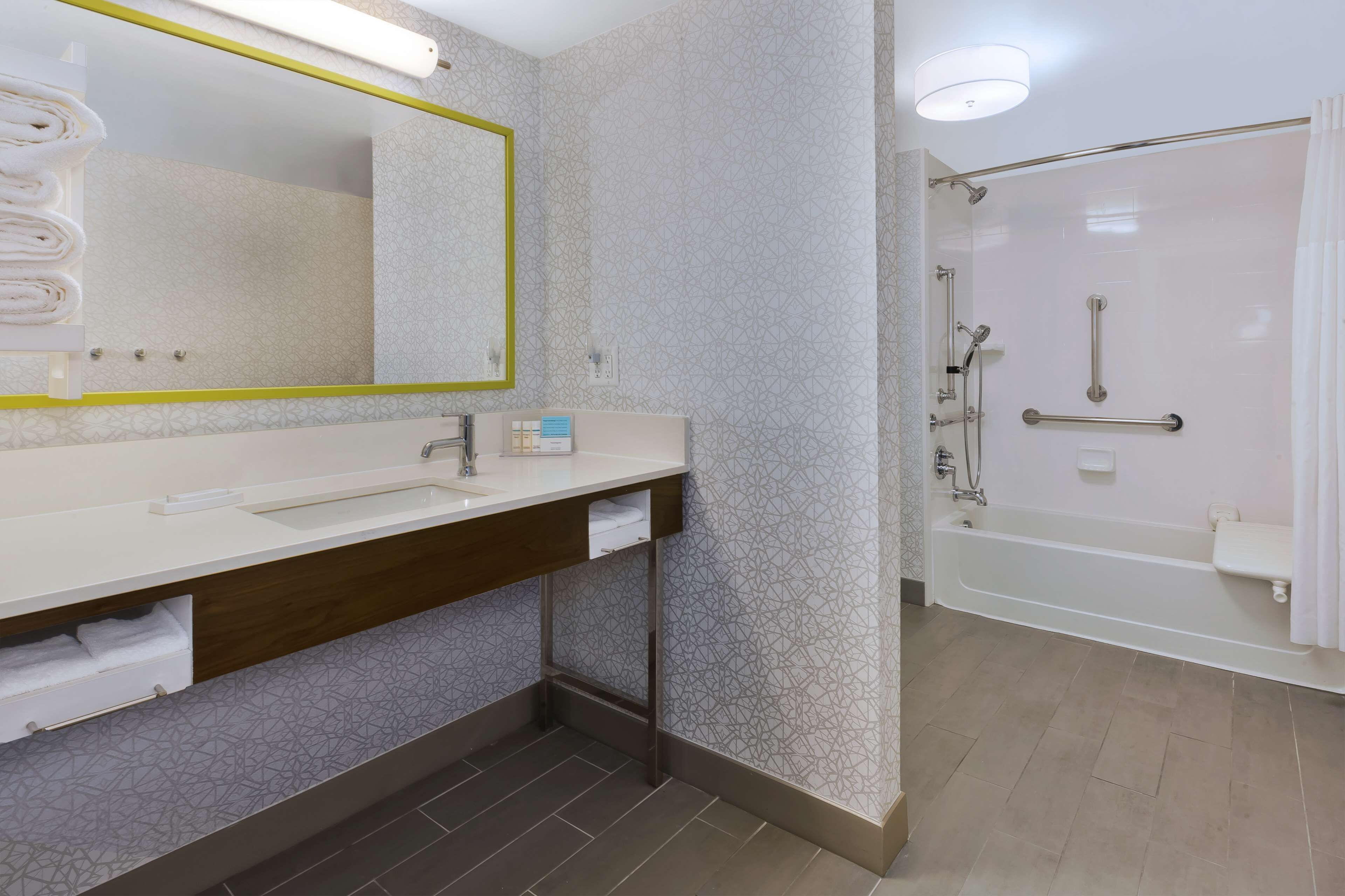Hampton Inn Traverse City Hampton Inn Traverse City