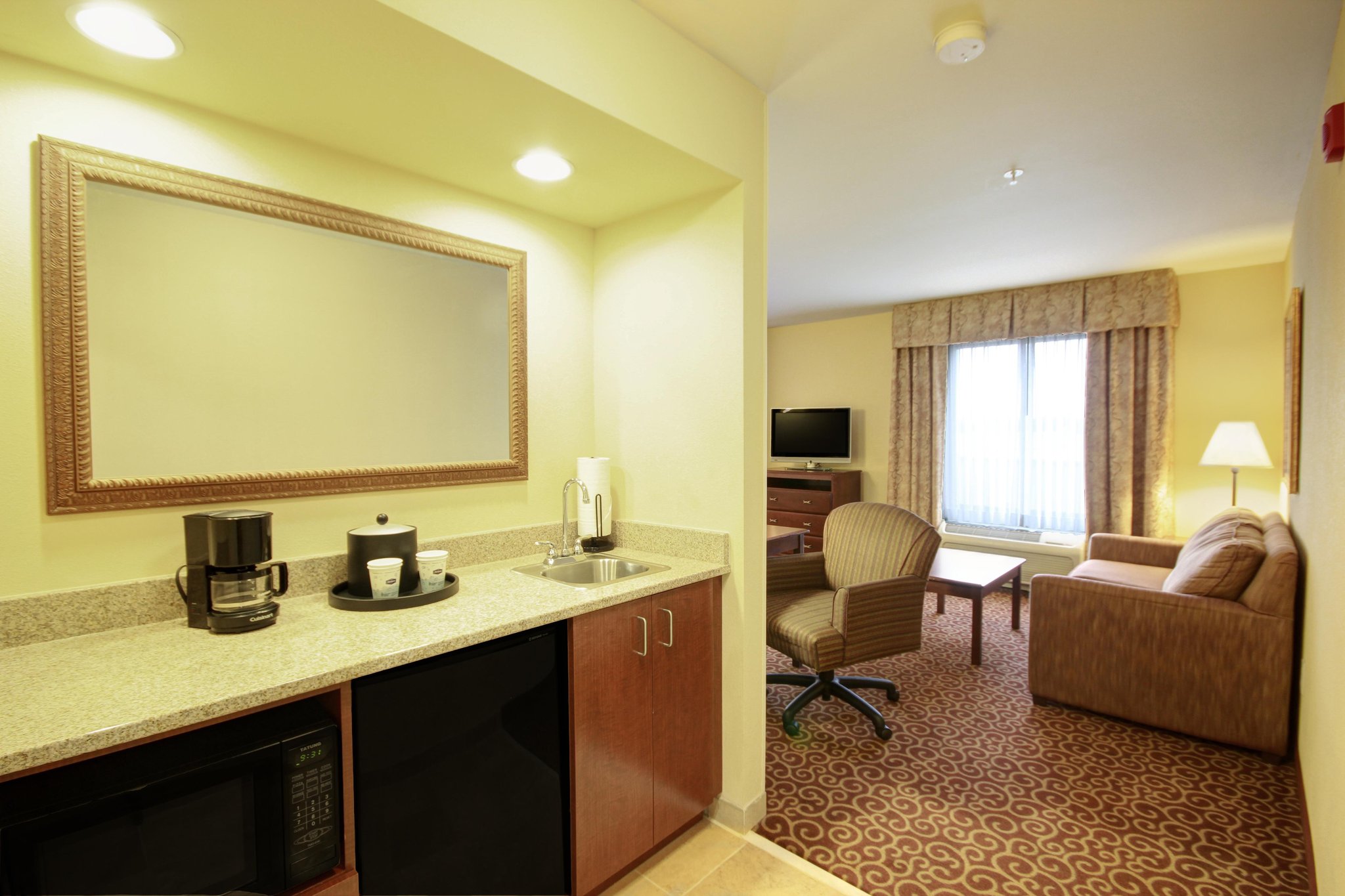 Hampton Inn & Suites Alexandria Hampton Inn & Suites Alexandria