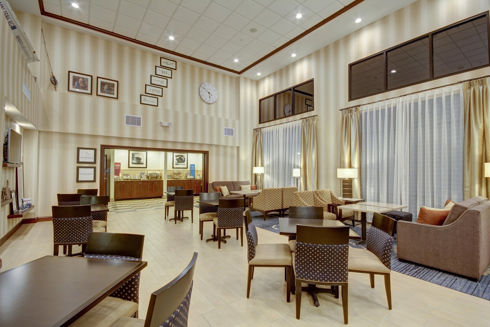 Hampton Inn & Suites Alexandria Hampton Inn & Suites Alexandria