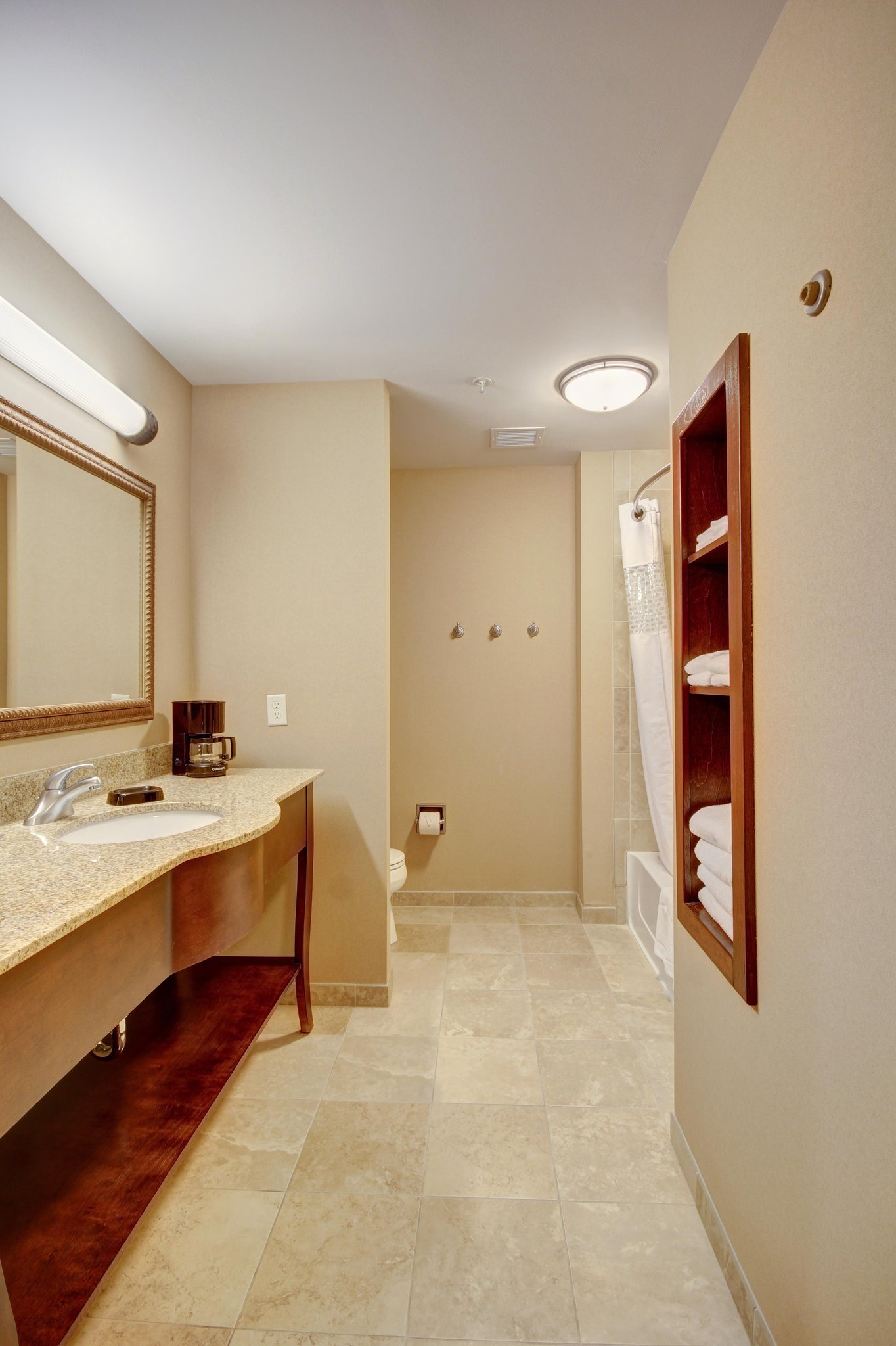 Hampton Inn & Suites Alexandria Hampton Inn & Suites Alexandria