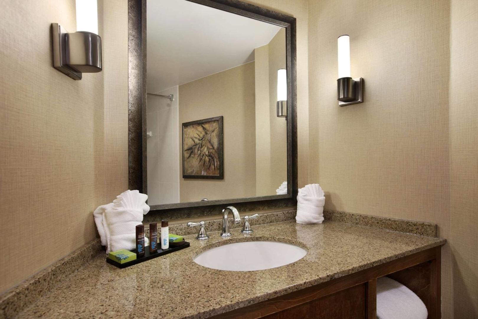Embassy Suites Bloomington Embassy Suites Bloomington