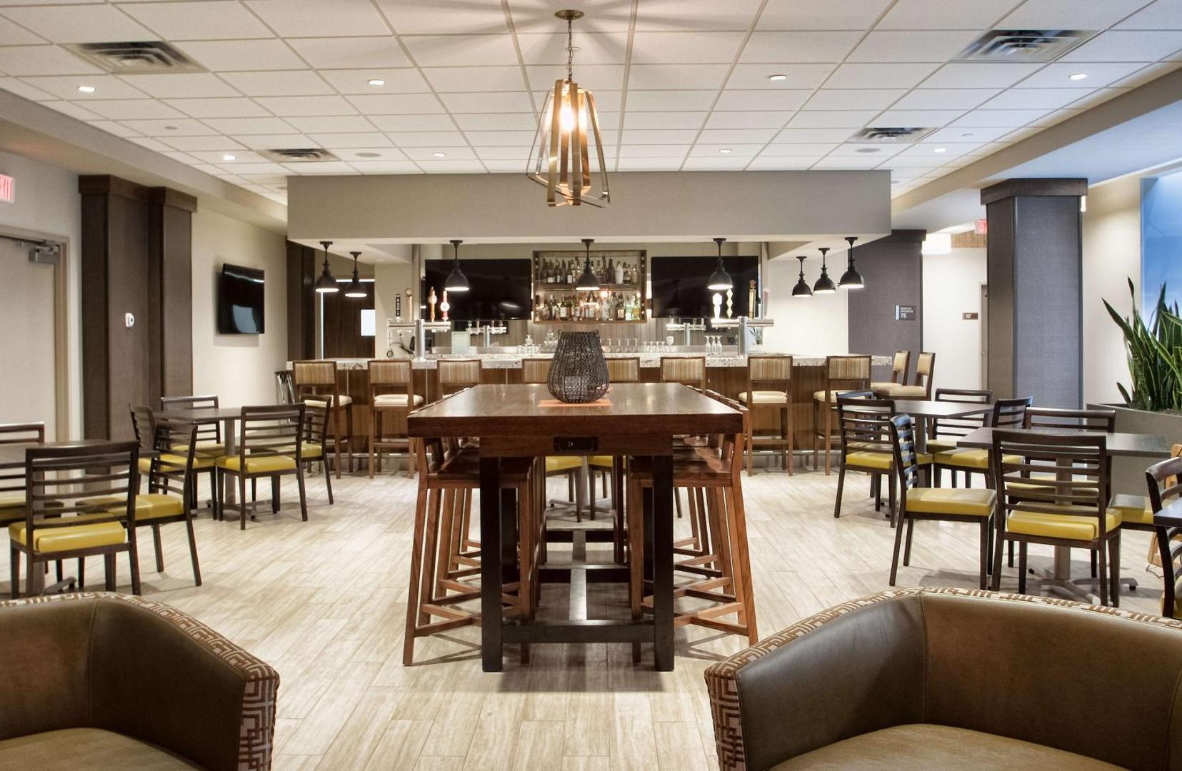 Embassy Suites Bloomington Embassy Suites Bloomington
